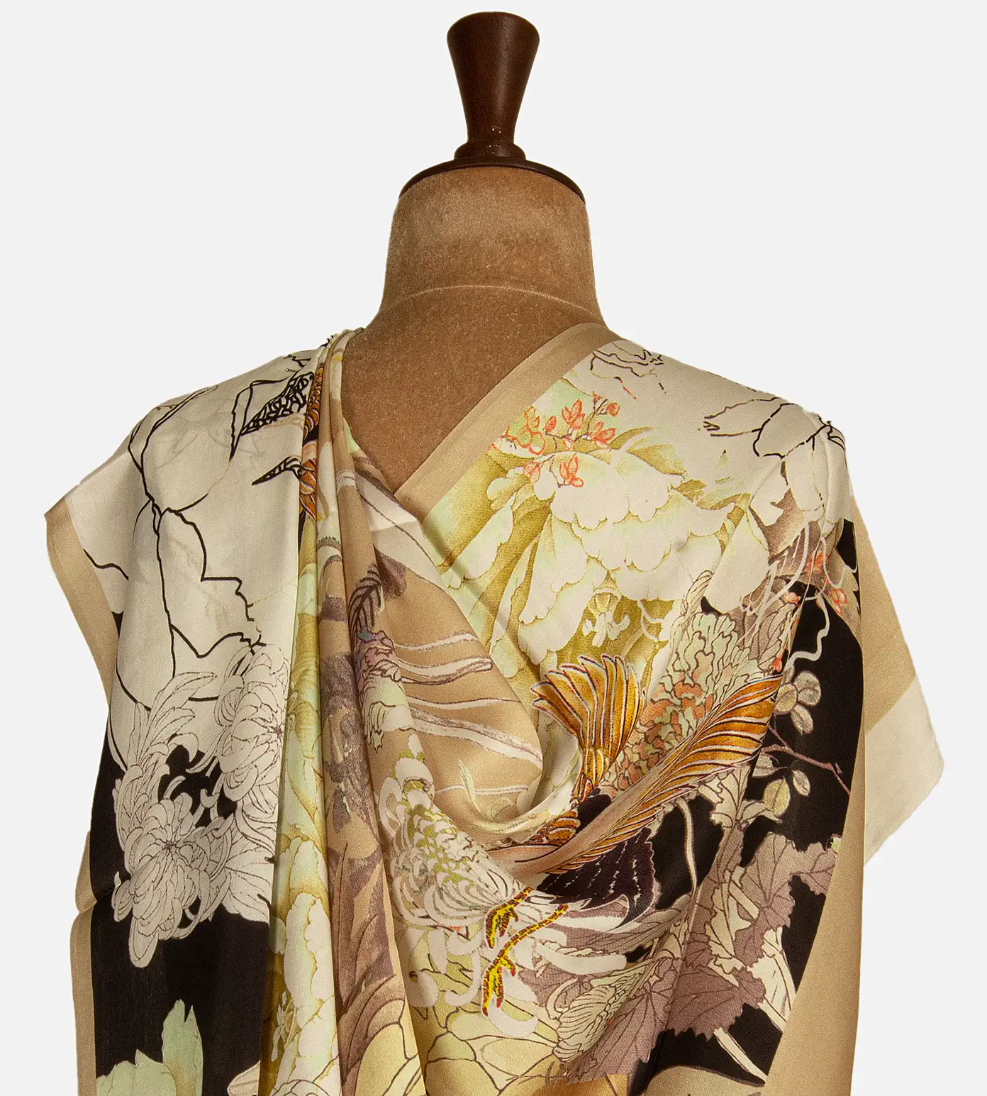 beige-satin-crepe-saree-d11134971-c