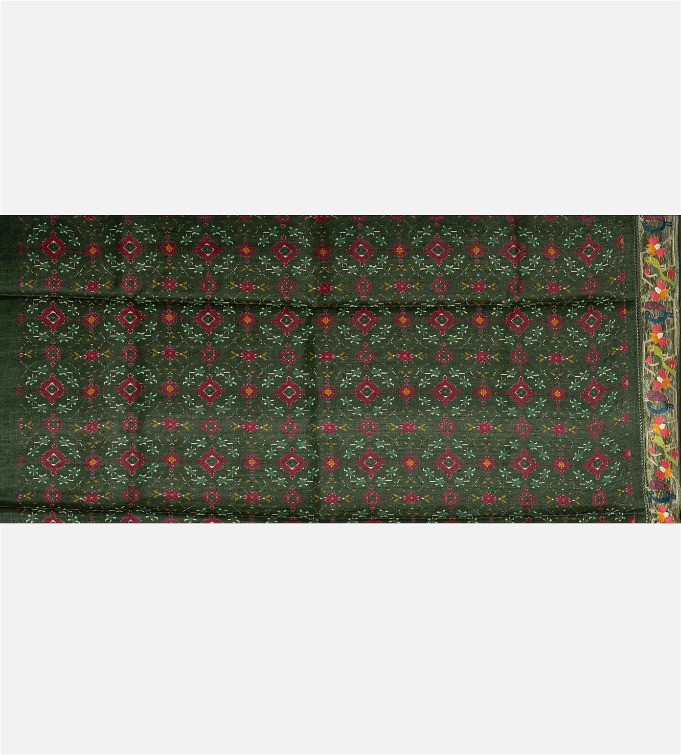 green-tussar-saree-d08119253-d