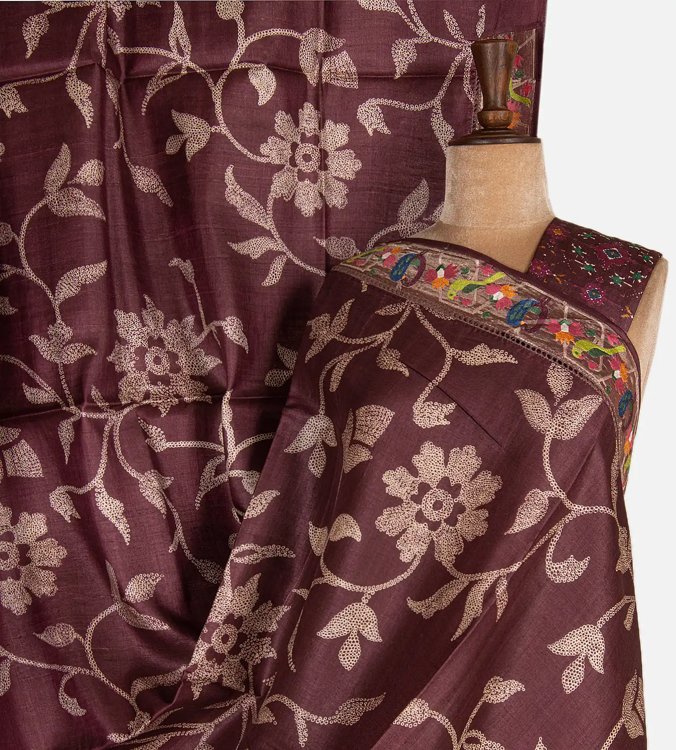 maroon-tussar-saree-d08119254-a
