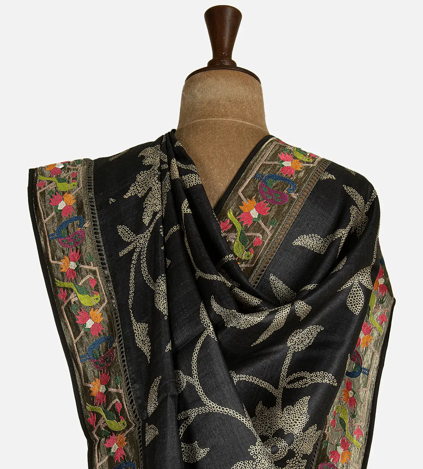 black-tussar-saree-d08119250-c