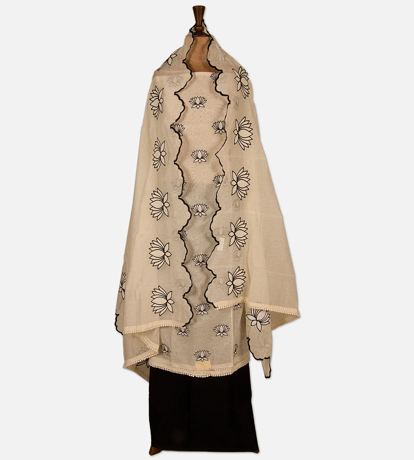 light-beige-mul-cotton-salwar-d09126327-c