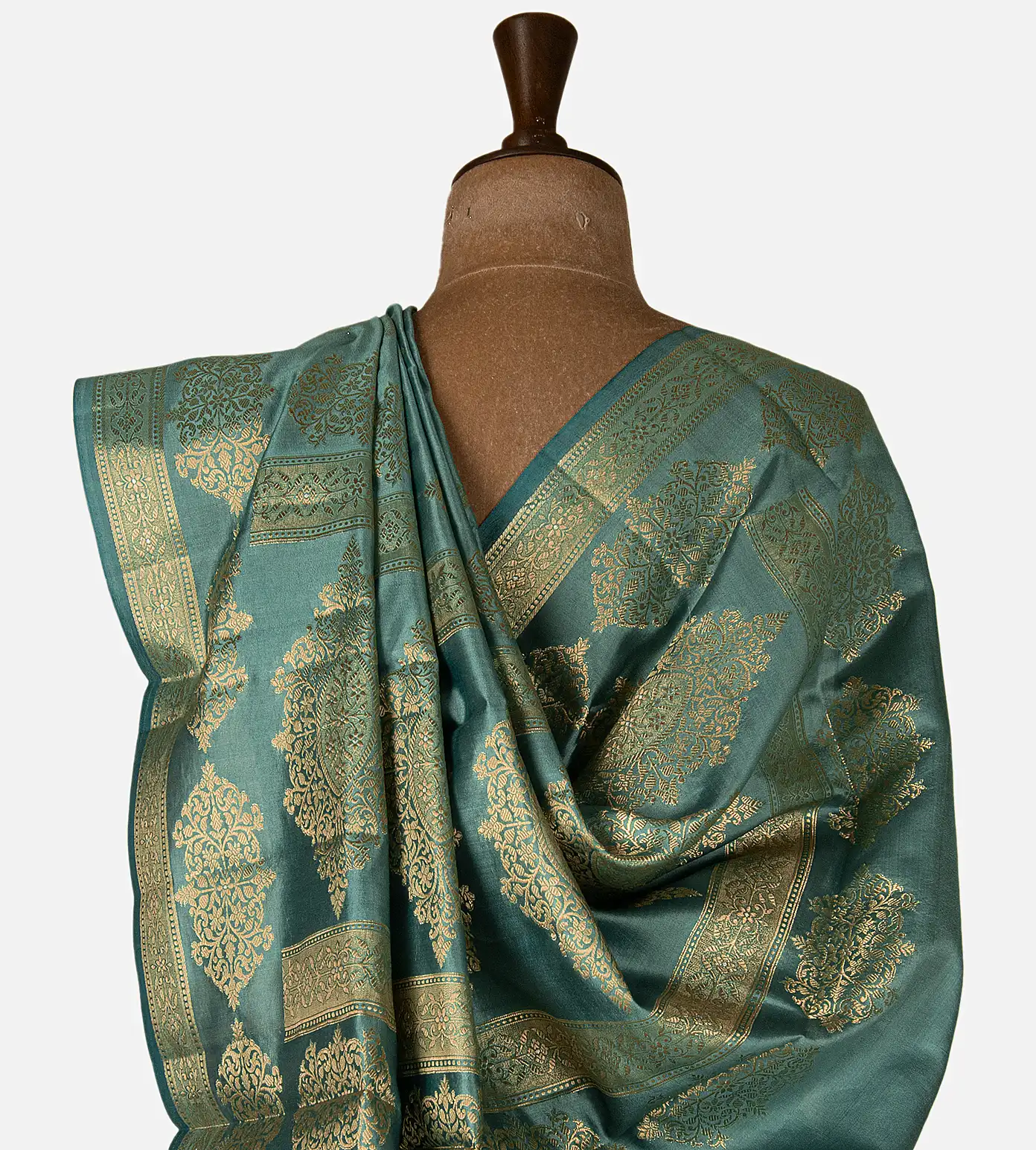 blue-chaniya-silk-saree-d09122960-c