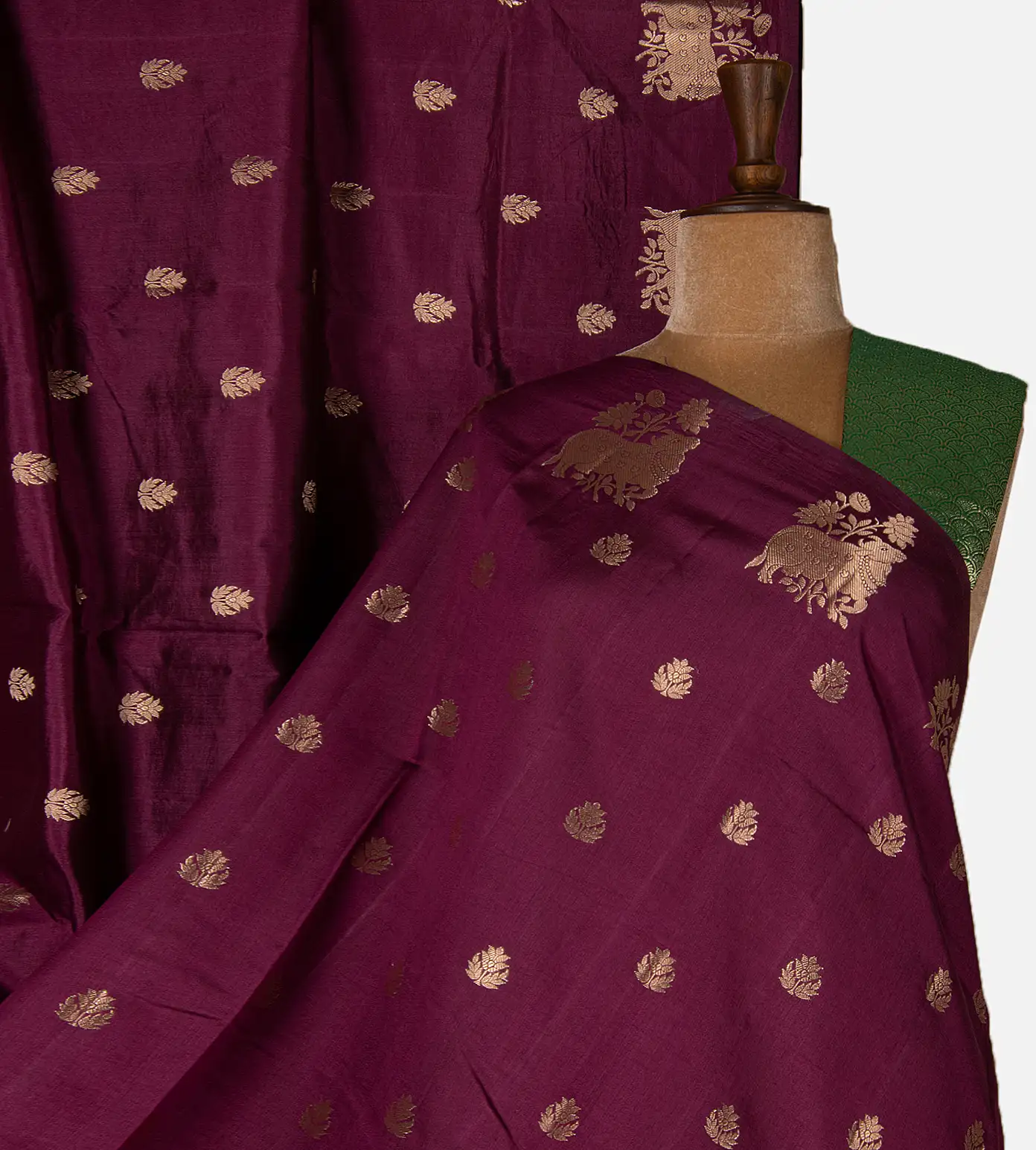 dark-pink-chaniya-silk-saree-d09126640-a