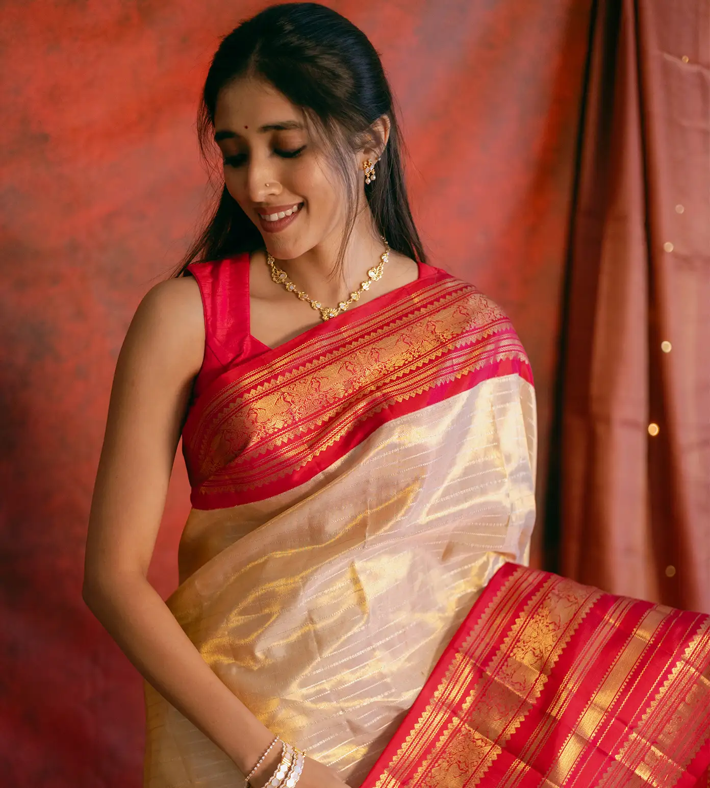 creme-kanchipuram-silk-saree-d10134205-a