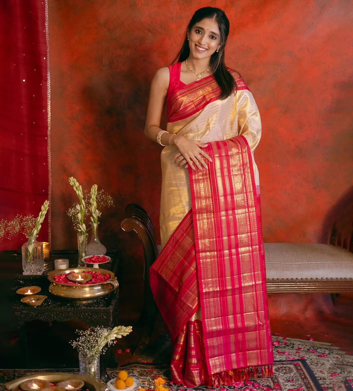 creme-kanchipuram-silk-saree-d10134205-b