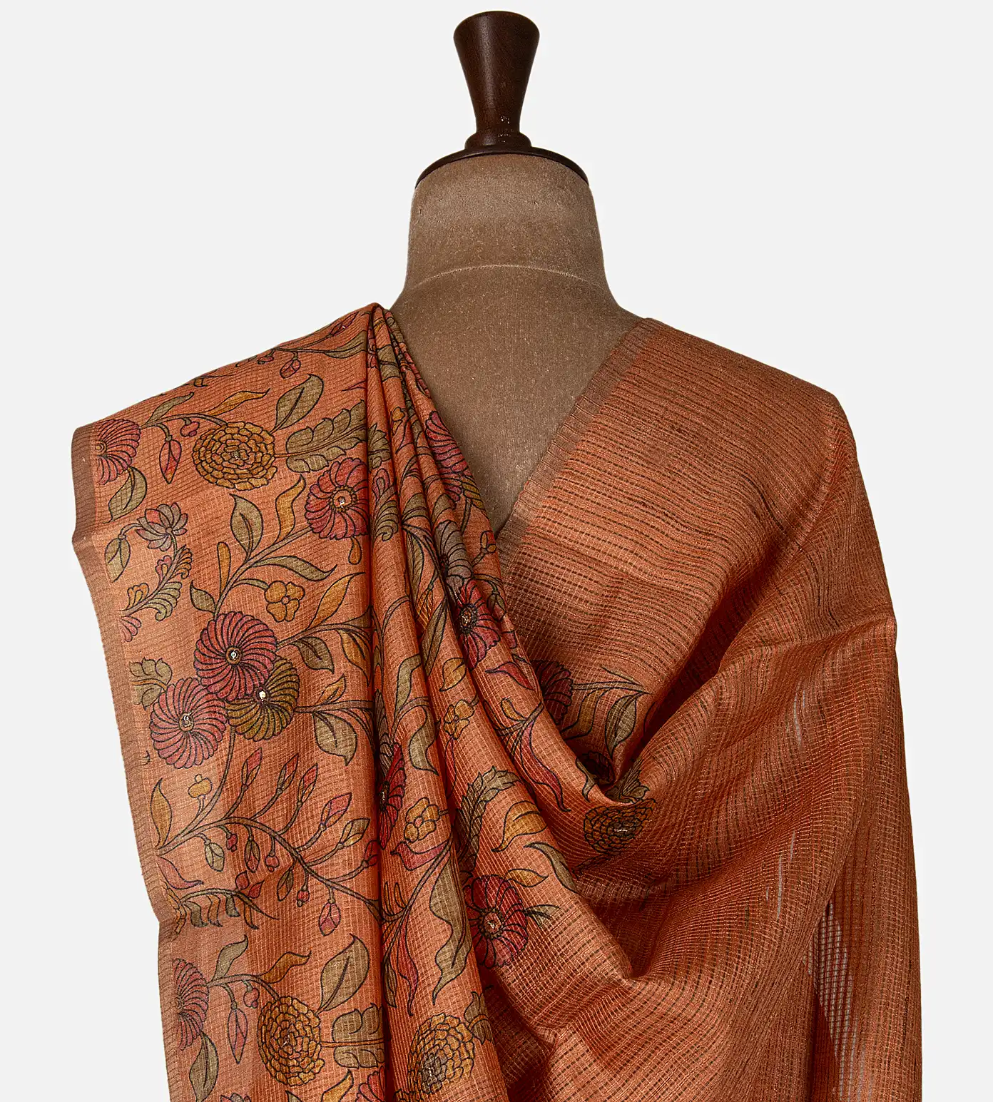 peach-tussar-kota-saree-d10133299-c