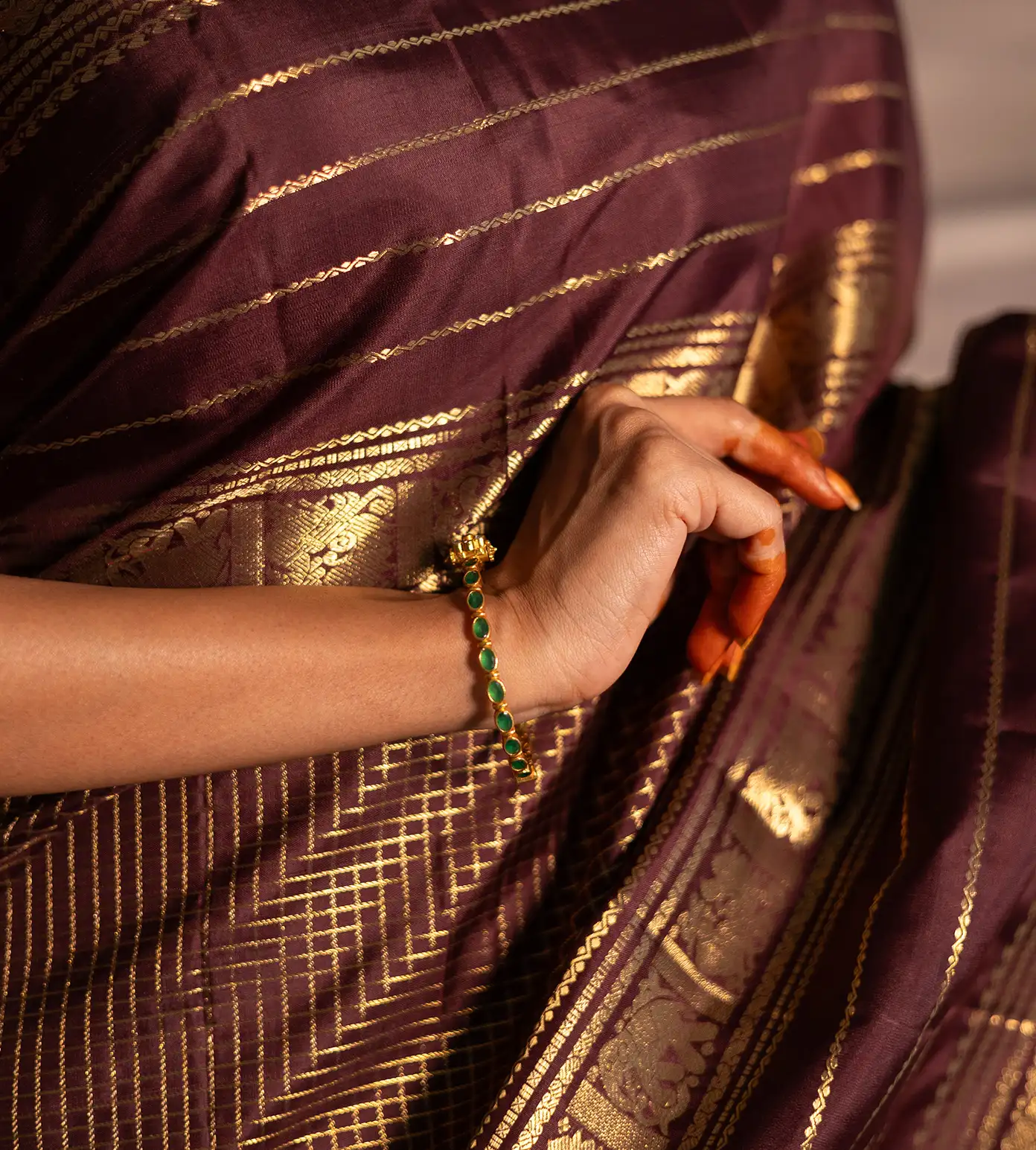 paaku-deep-brown-kanchipuram-silk-saree-d10134207-c