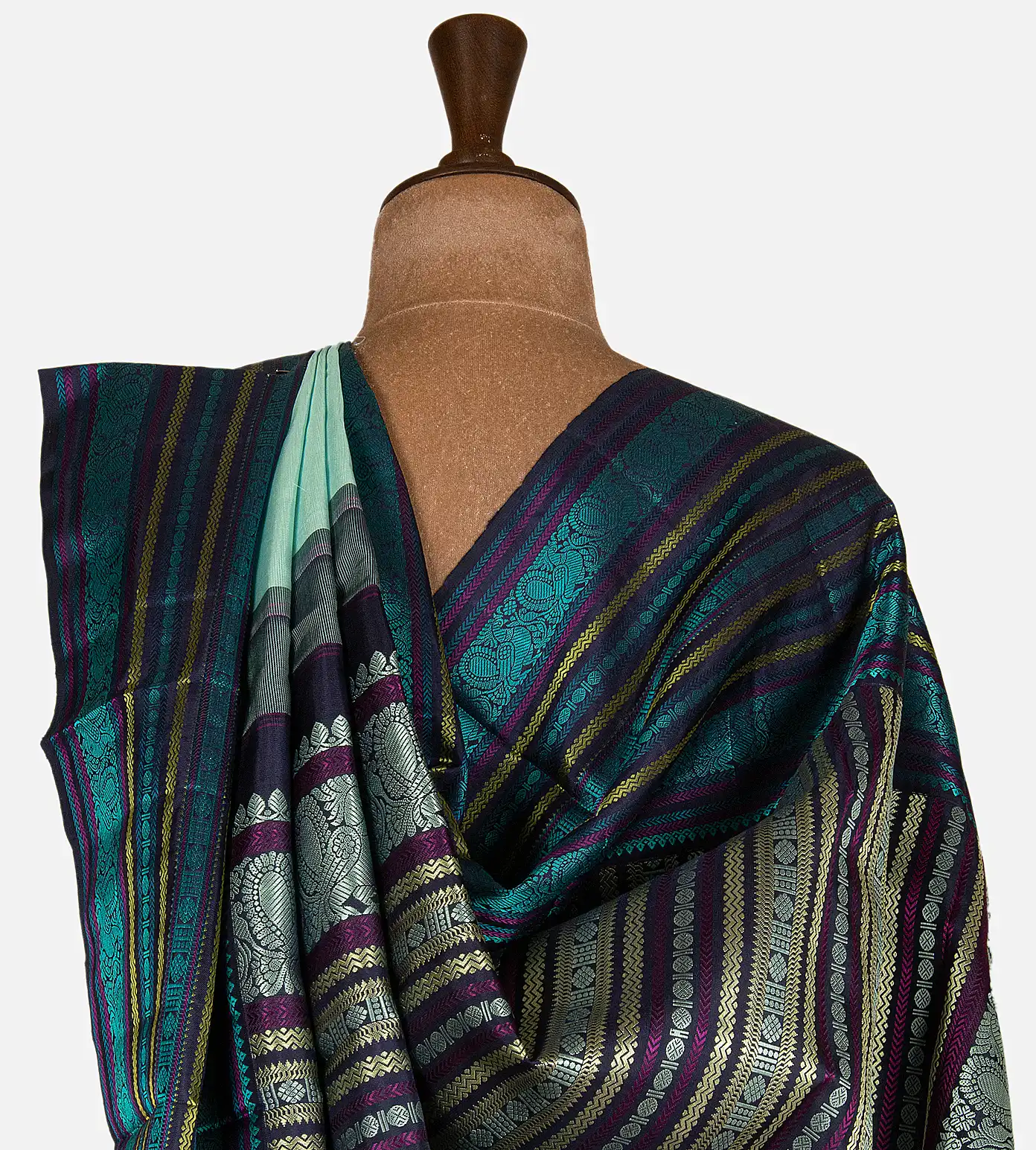 blue-kanchipuram-silk-sare-d11135439-c