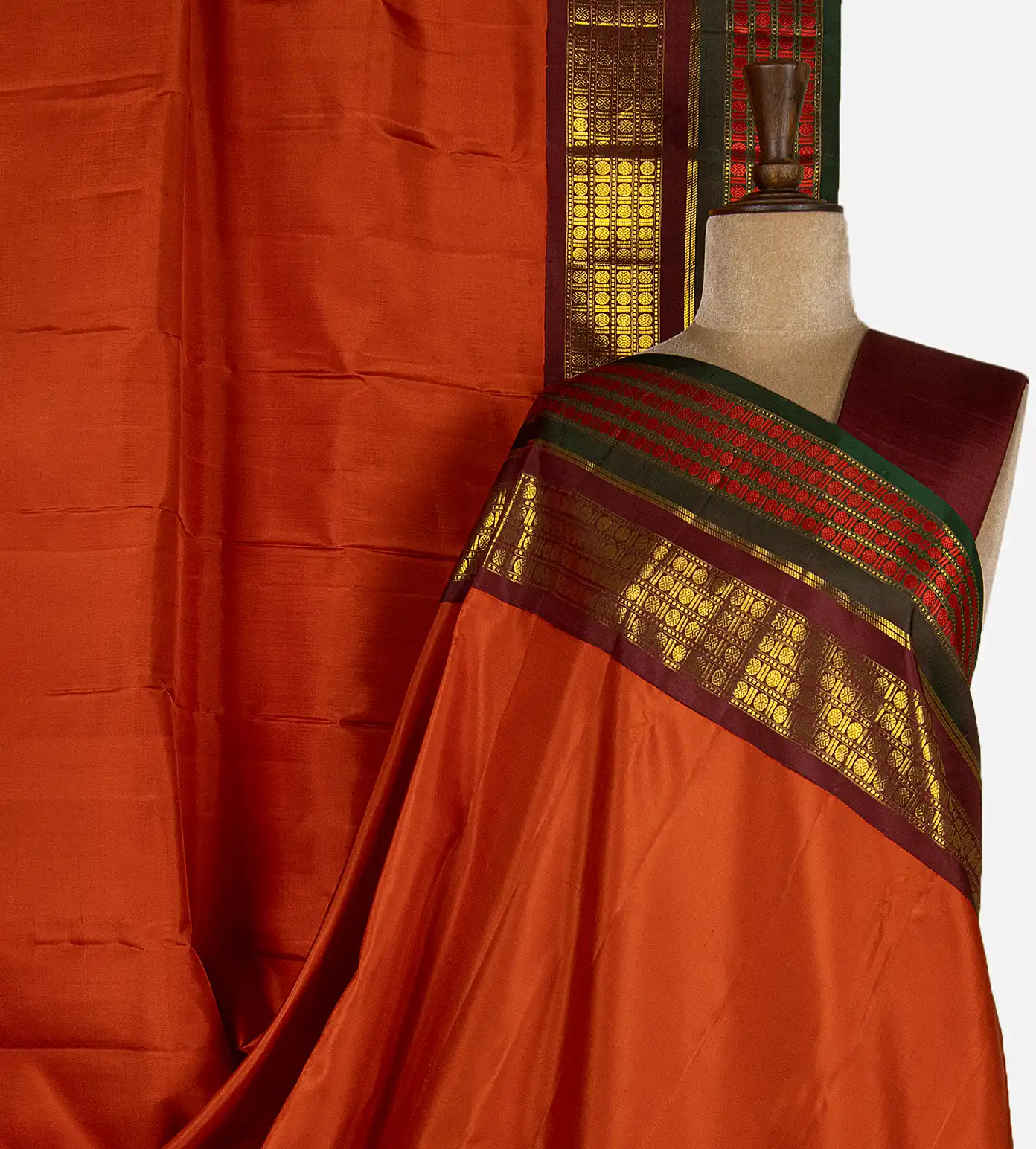 orange-kanchipuram-silk-saree-d10132430-a