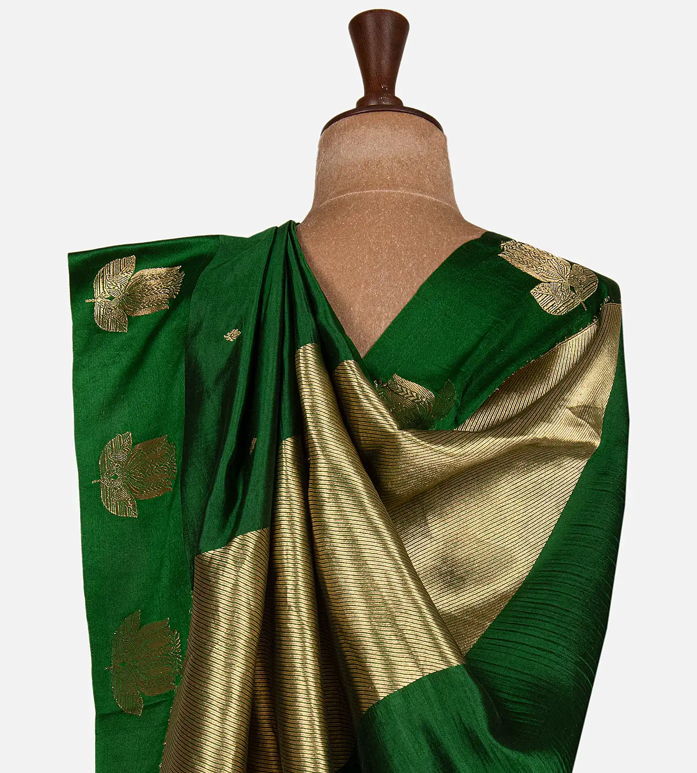 green-banarasi-kattan-silk-saree-d09127282-c
