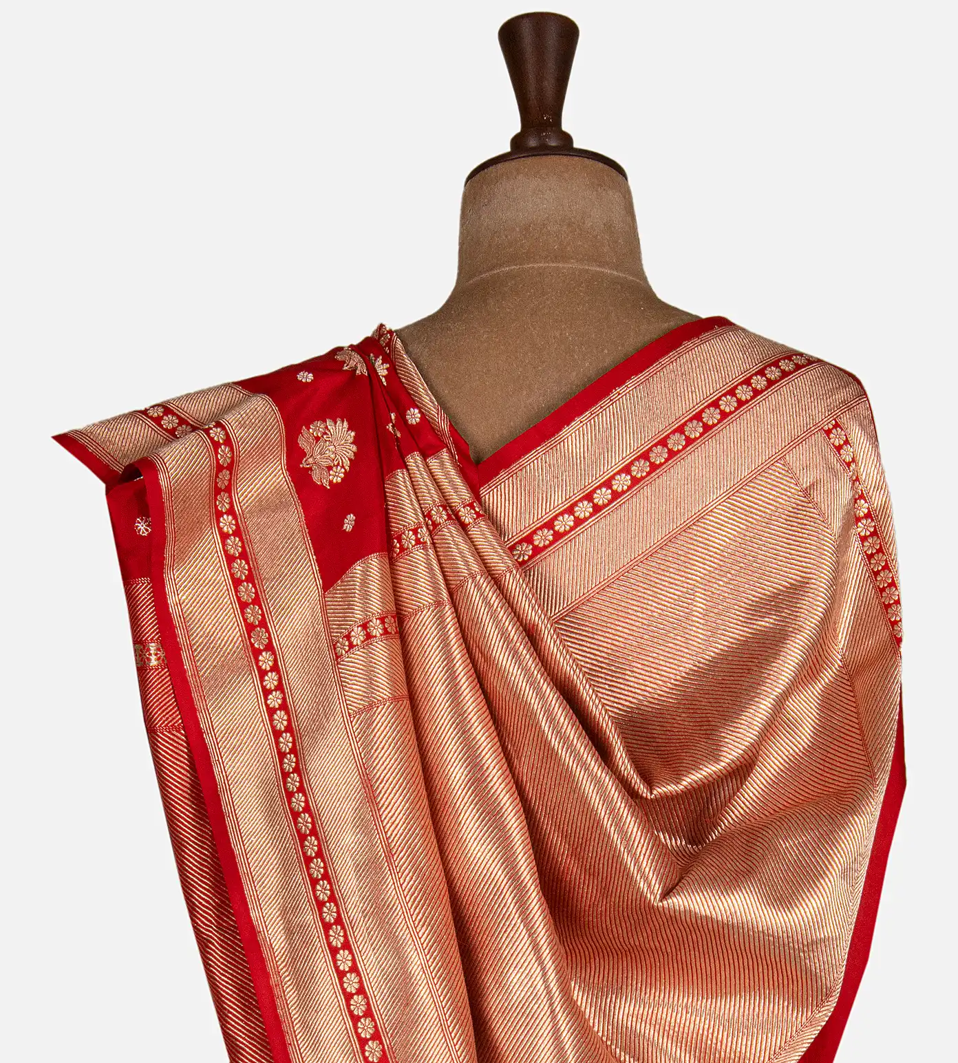 red-banarasi-mashru-silk-saree-d09127246-c