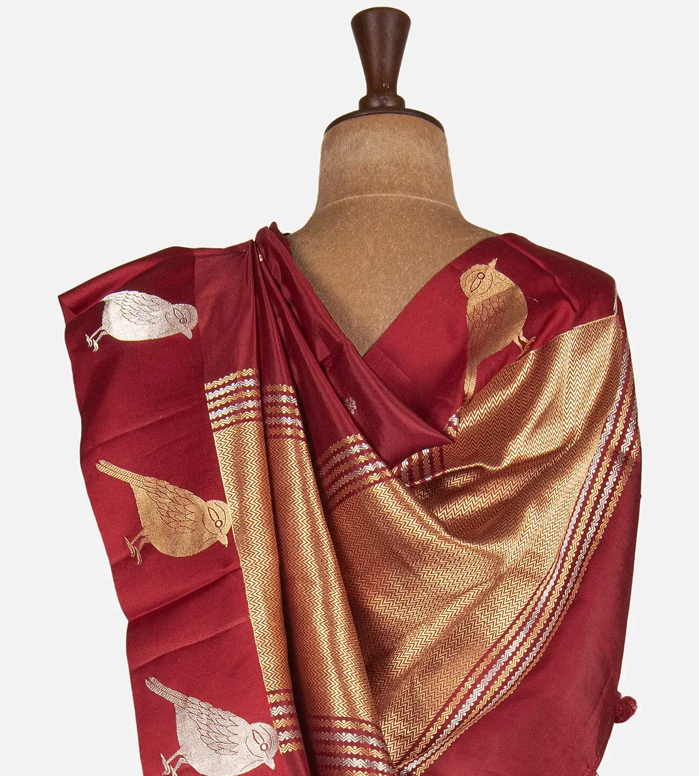 maroon-banarasi-kattan-silk-saree-d06109267-c