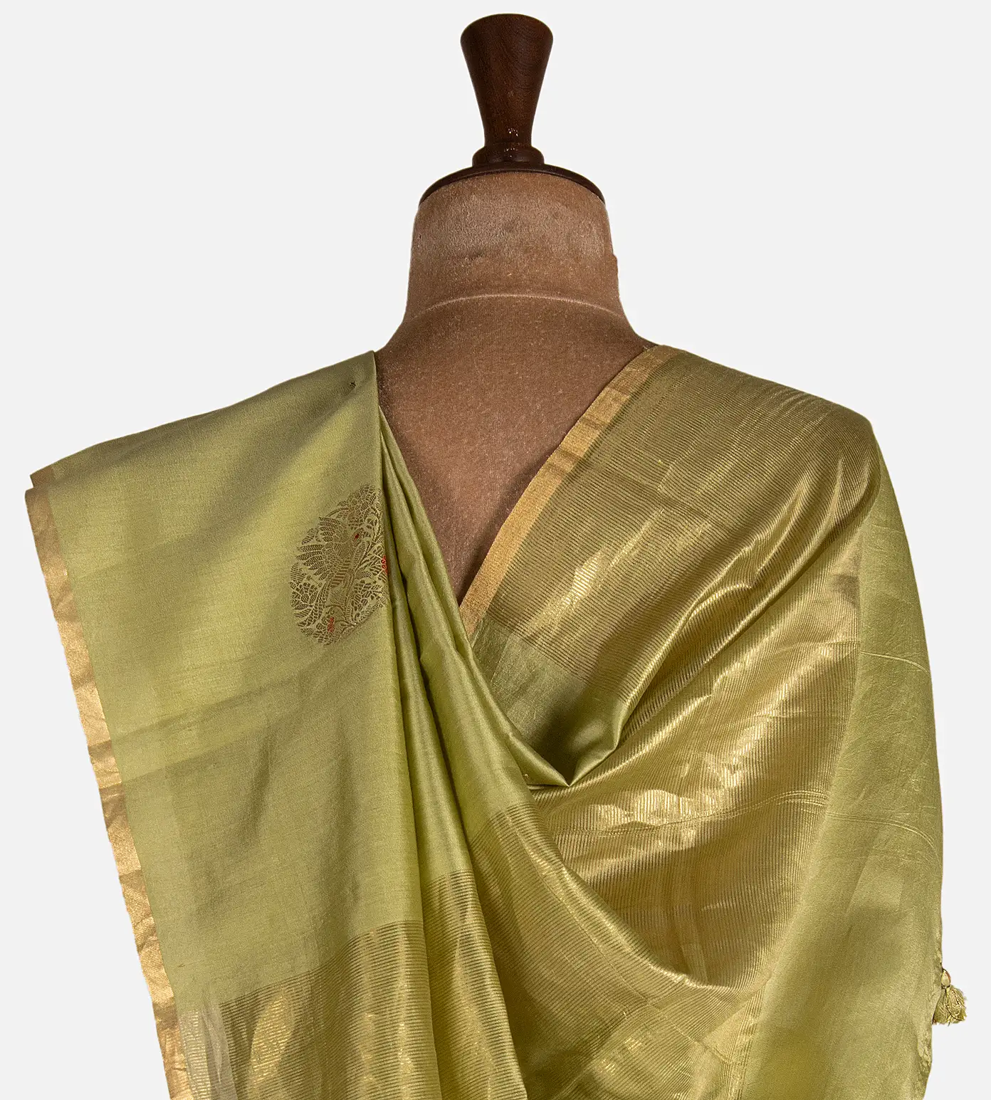 light-green-chaniya-silk-saree-d11139983-c