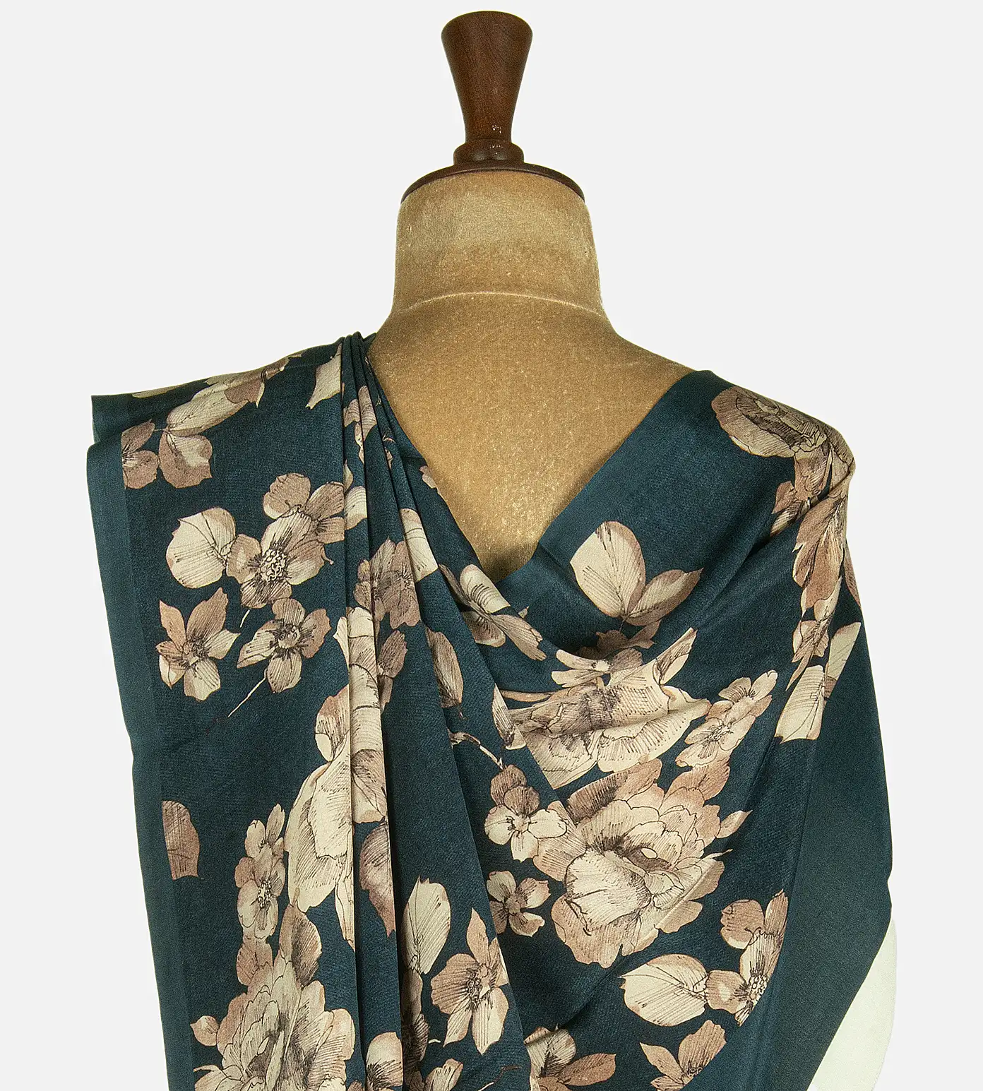 blue-crepe-saree-d111395840-c