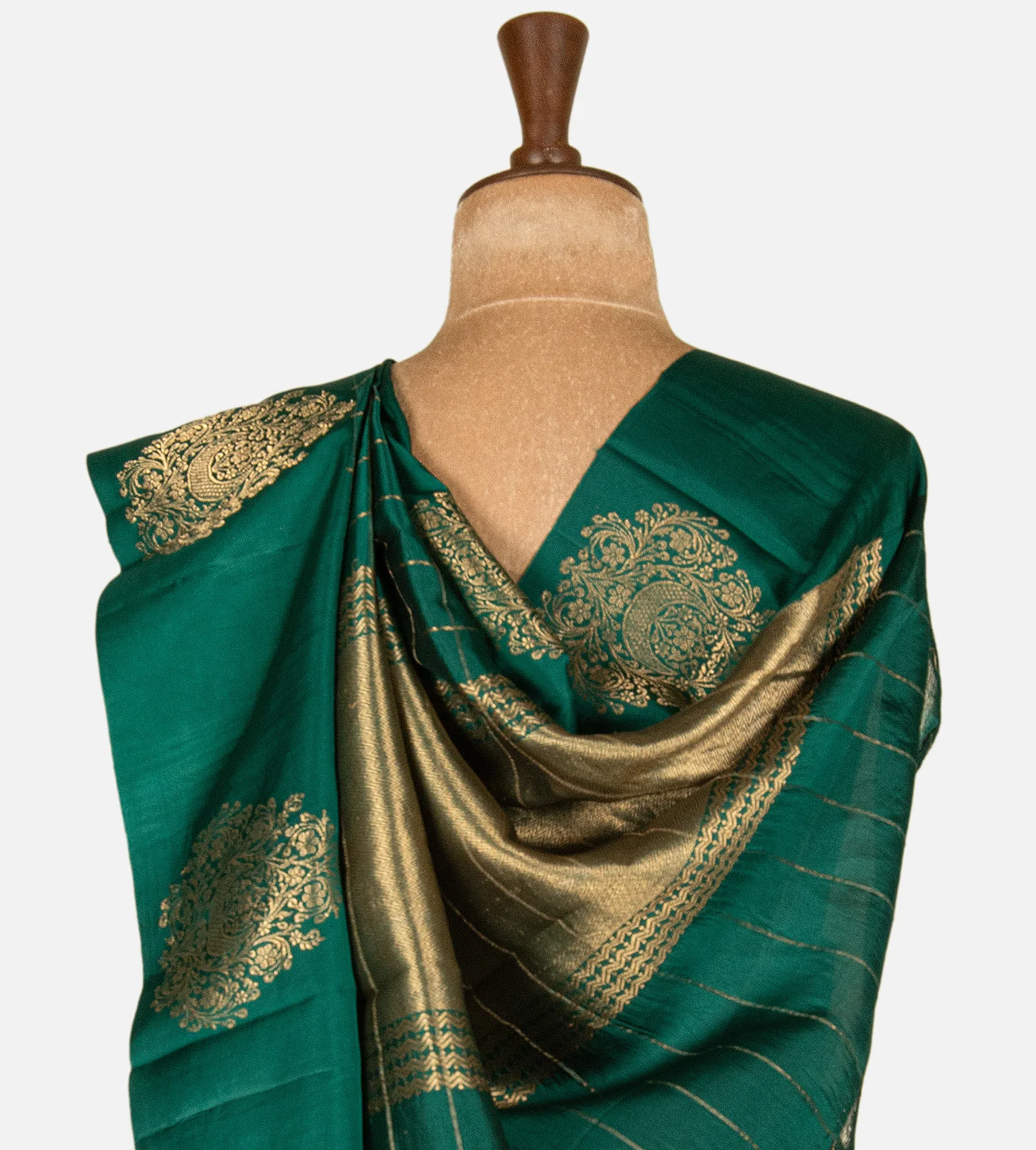 green-banarasi-kattan-silk-saree-d11139952-c