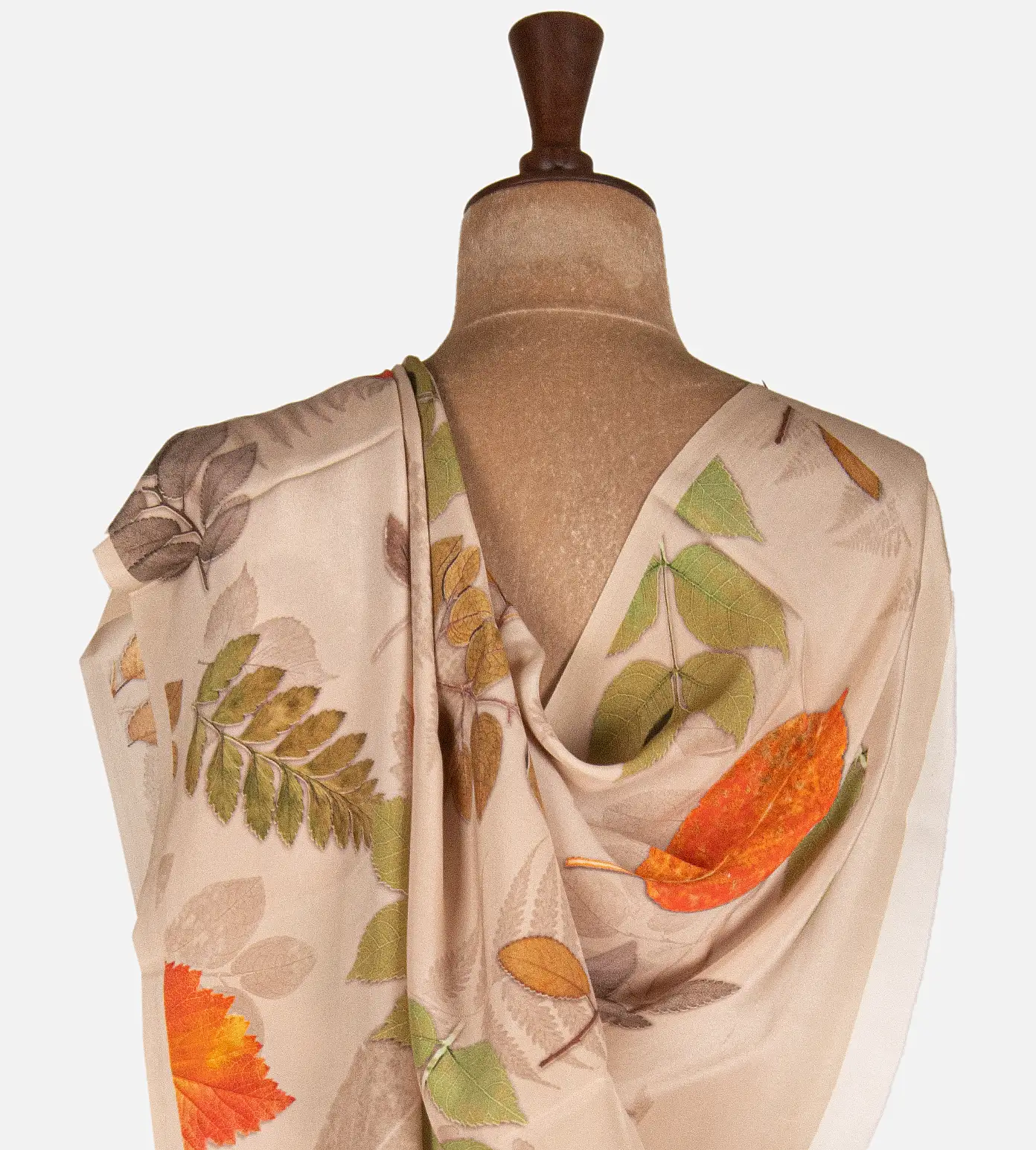 light-beige-crepe-saree-d11139545-c