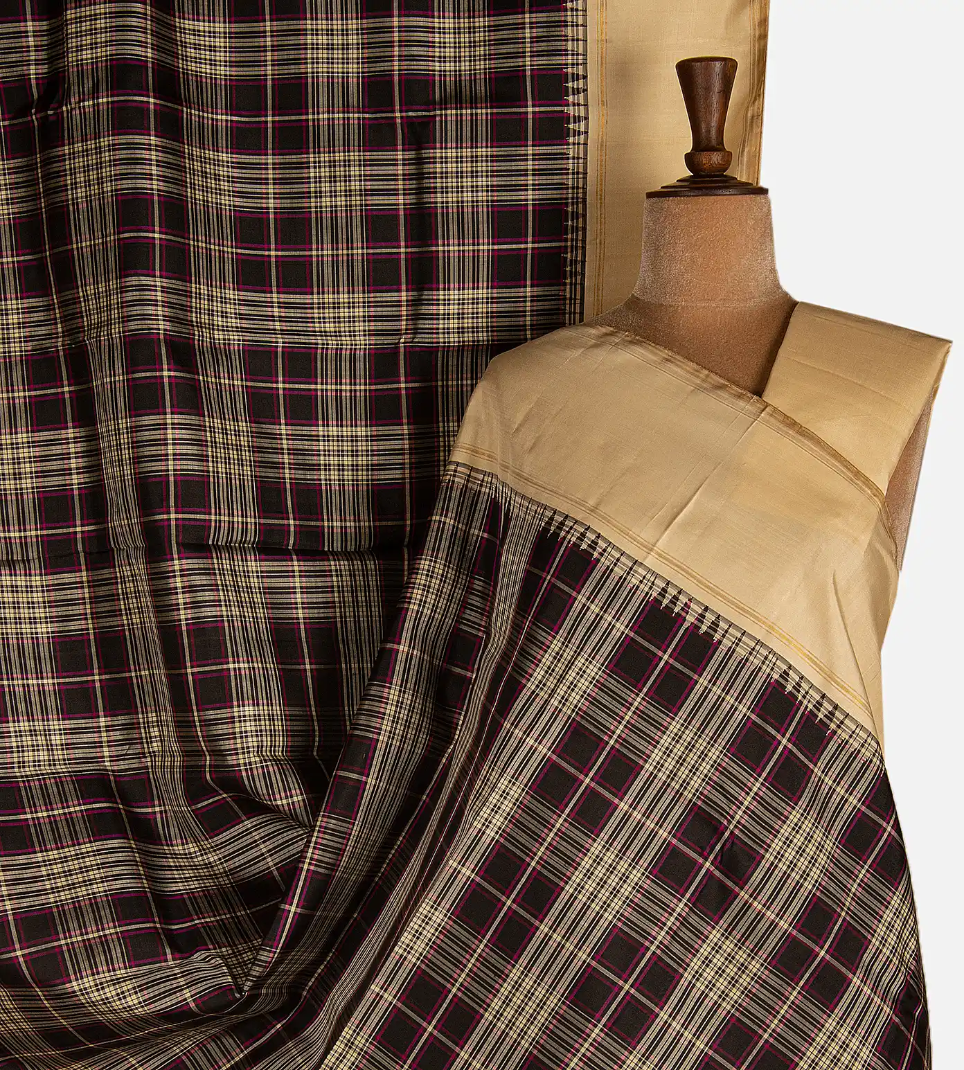 black-kanchipuram-silk-saree-d11139082-a