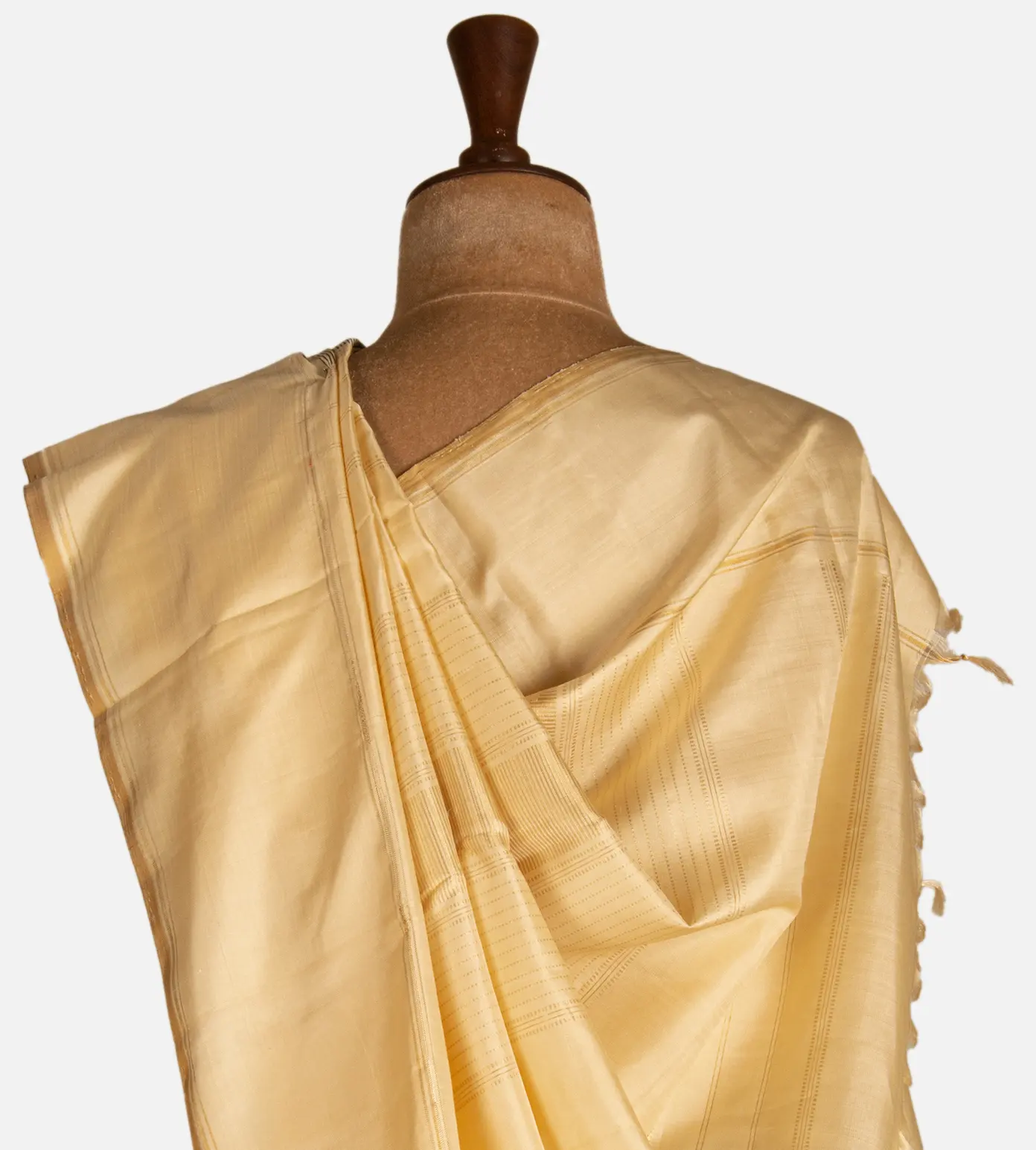 black-kanchipuram-silk-saree-d11139082-c