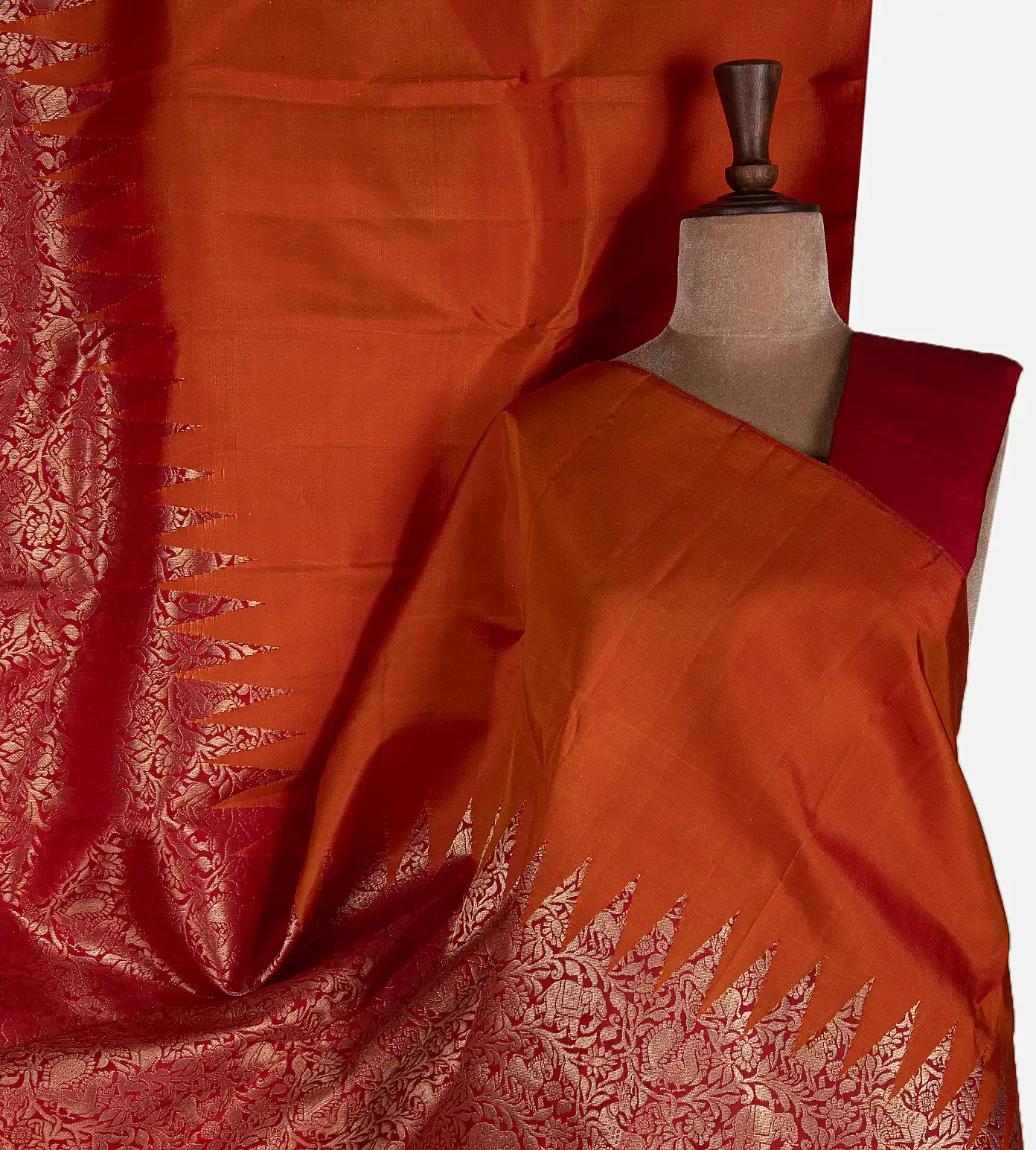 orange-kanchipuram-silk-saree-d12140085-a
