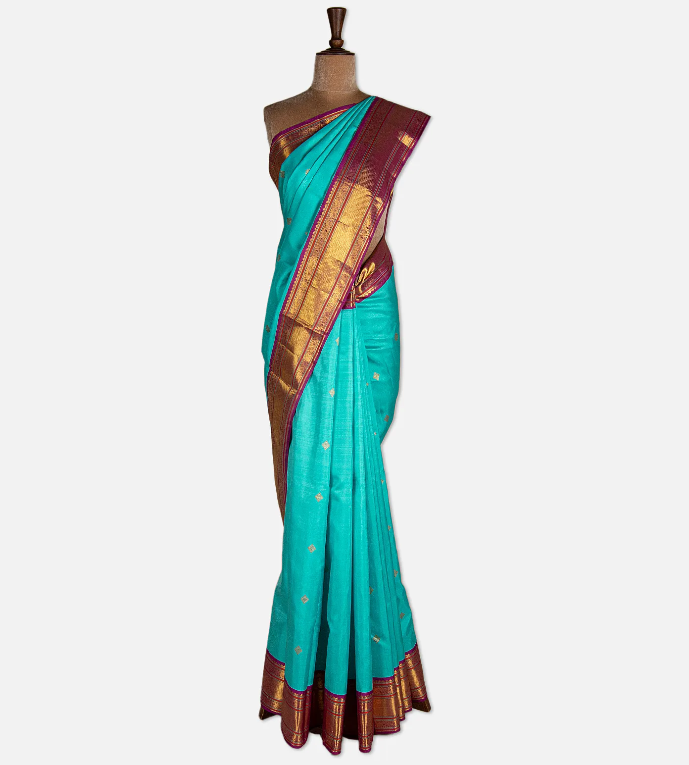 blue-kanchipuram-silk-saree-d12140886-b