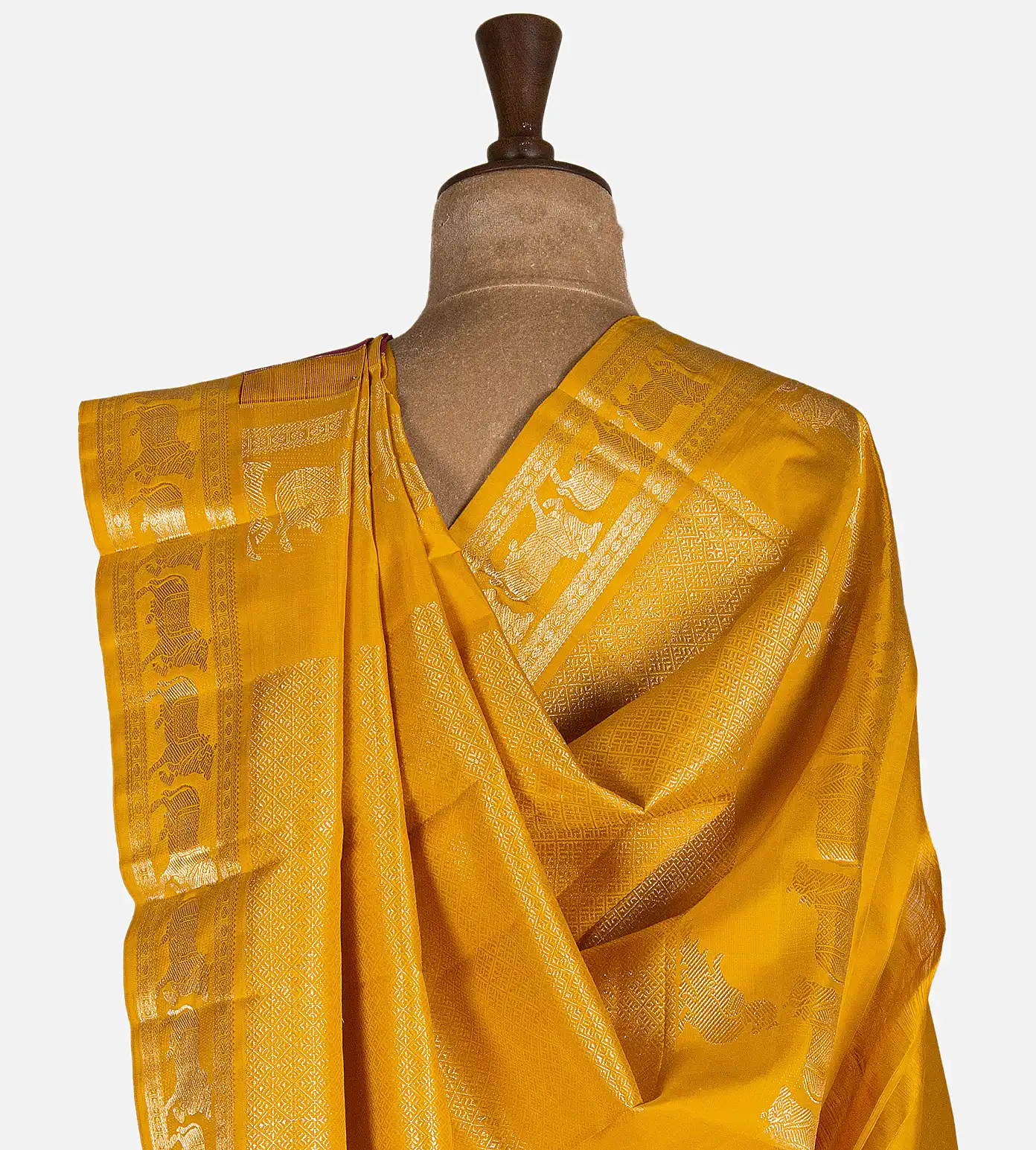 pink-kanchipuram-silk-saree-d12140076-c