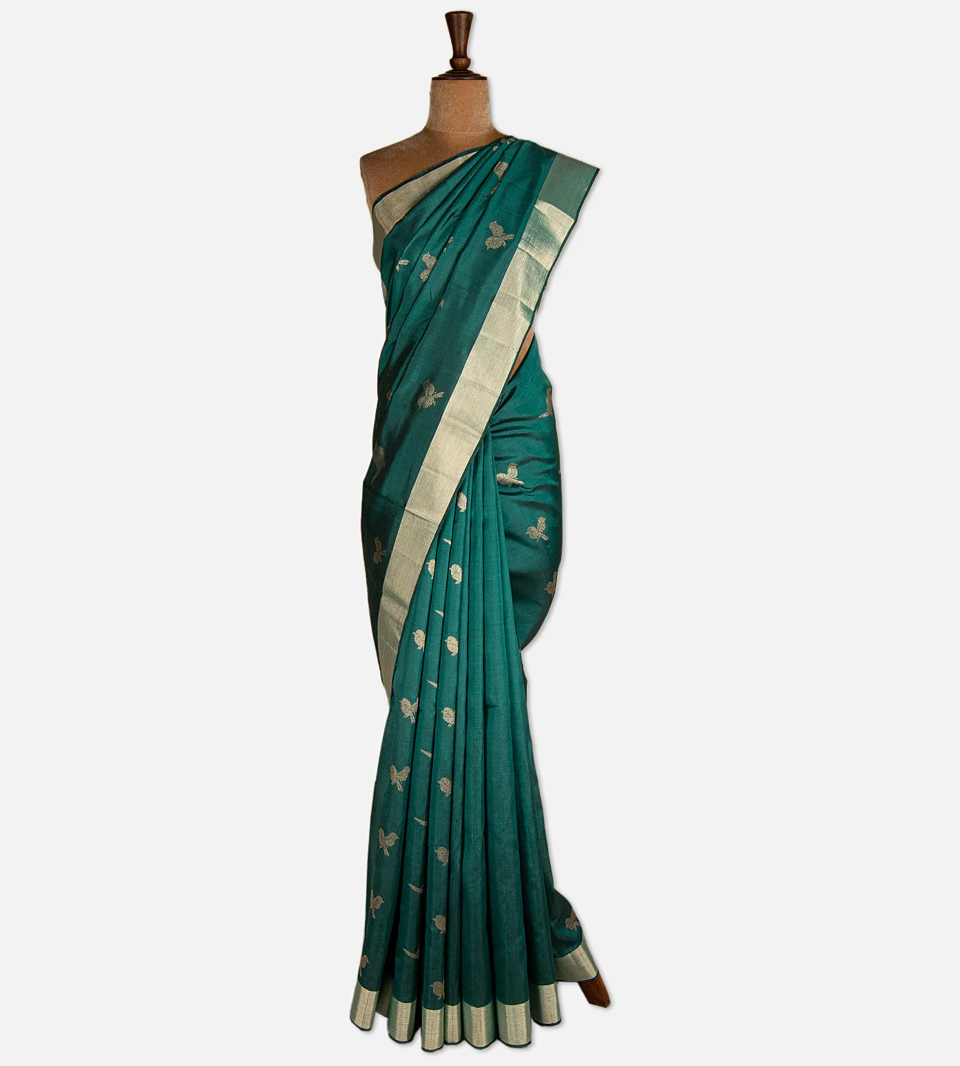 blue-kanchipuram-silk-saree-d09122830-b