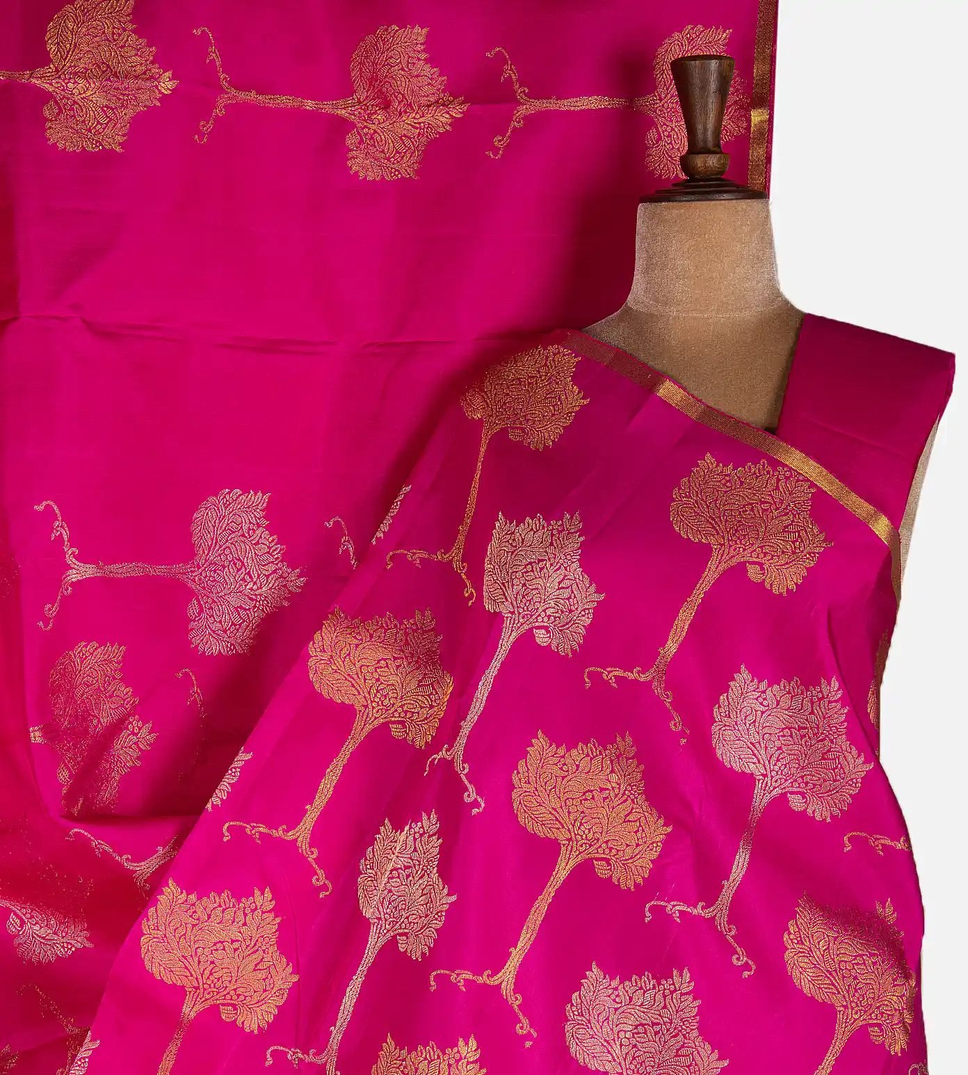 pink-kanchipuram-silk-saree-d11139756-a