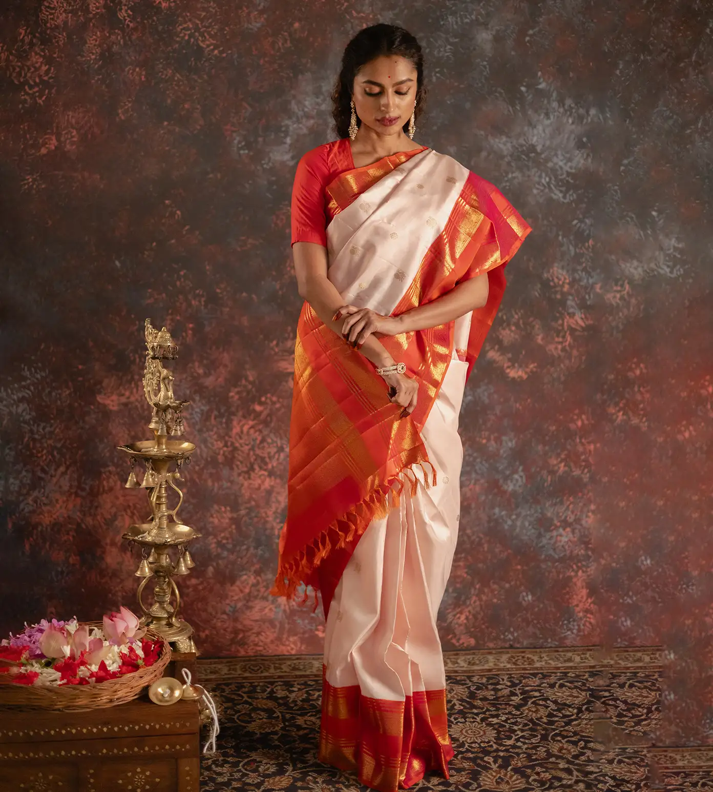 light-peach-kanchipuram-silk-saree-d10132805-b