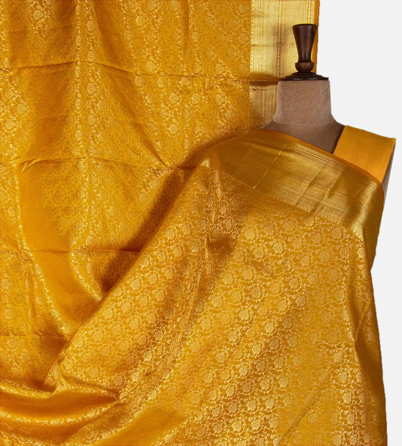 yellow-kanchipuram-silk-saree-d11138613-a