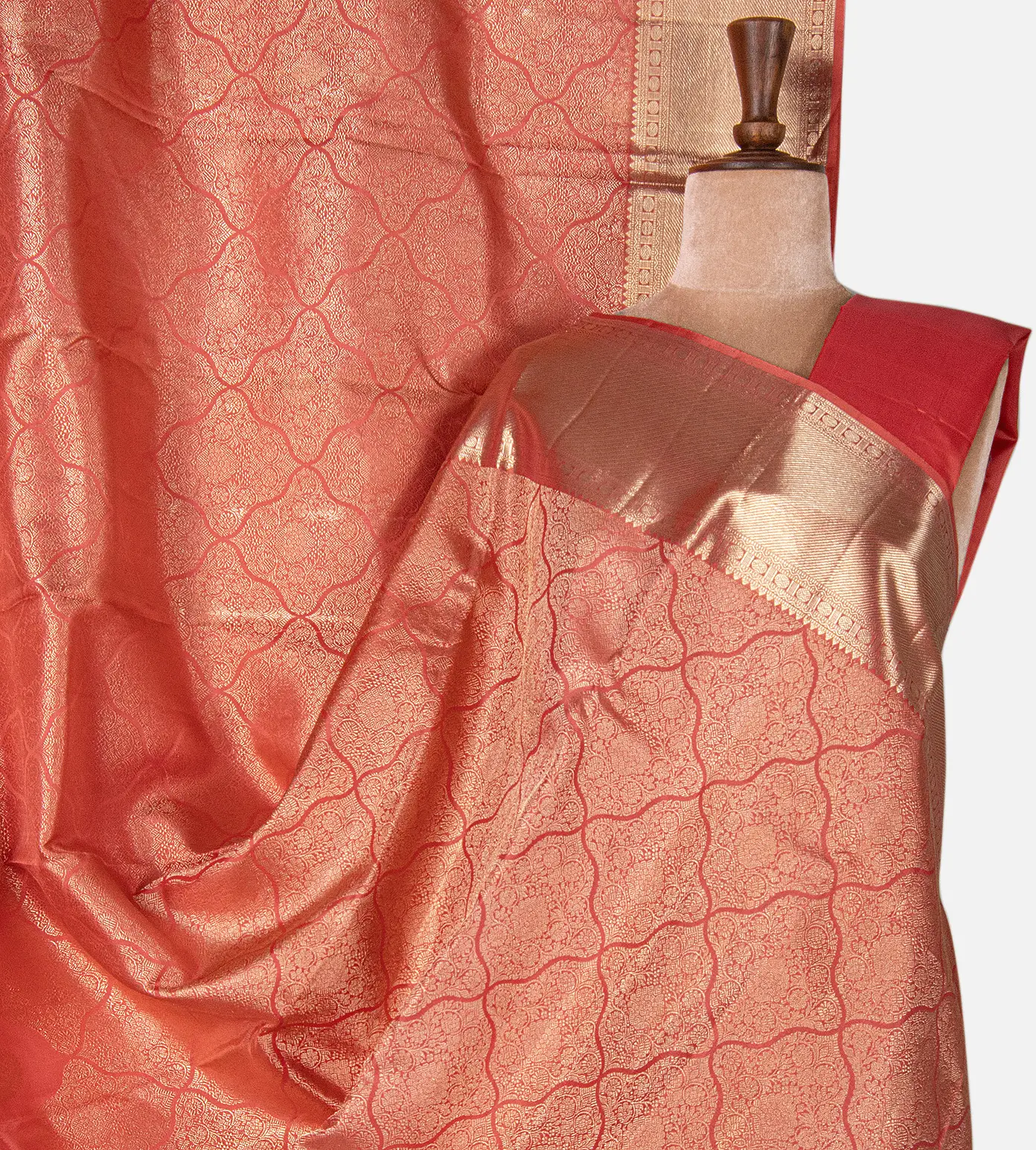 deep-coral-kanchipuram-silk-saree-d12141368-a