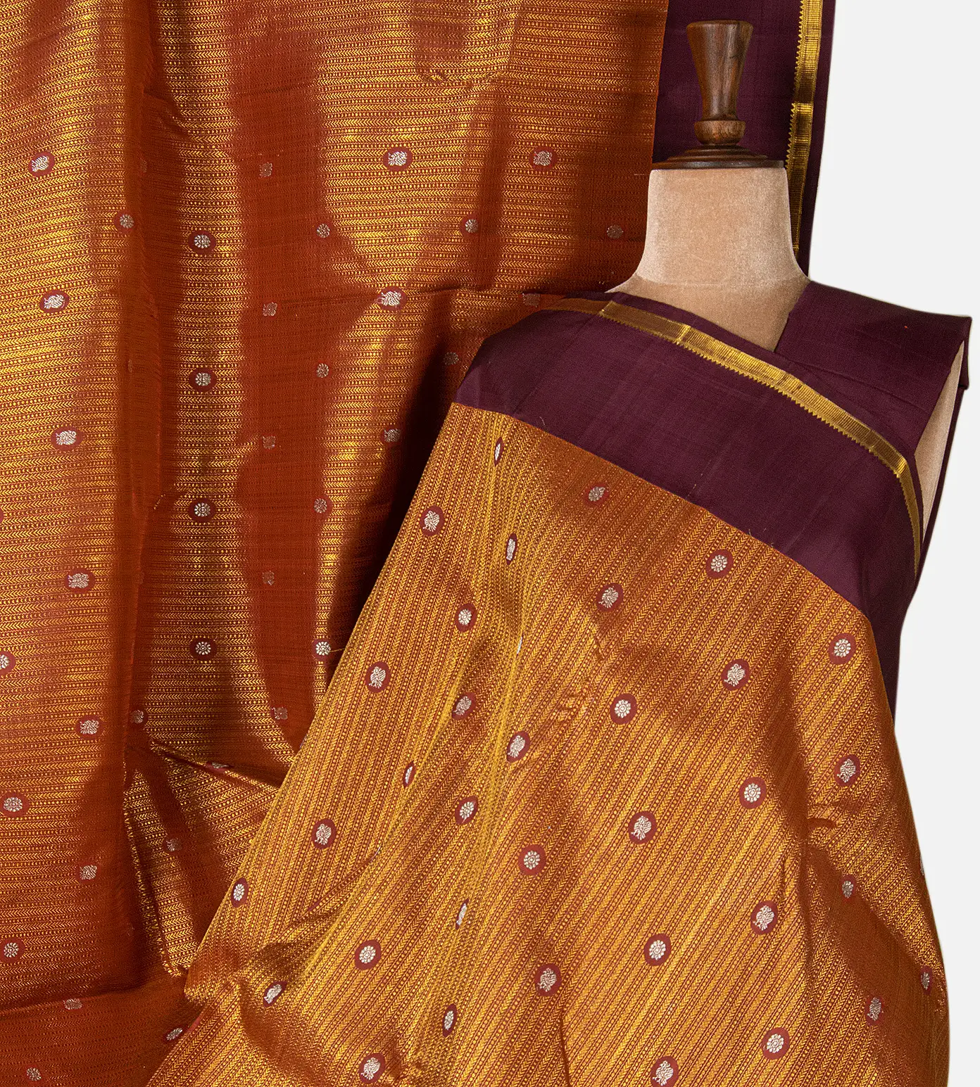 maroon-kanchipuram-silk-saree-d11135748-a