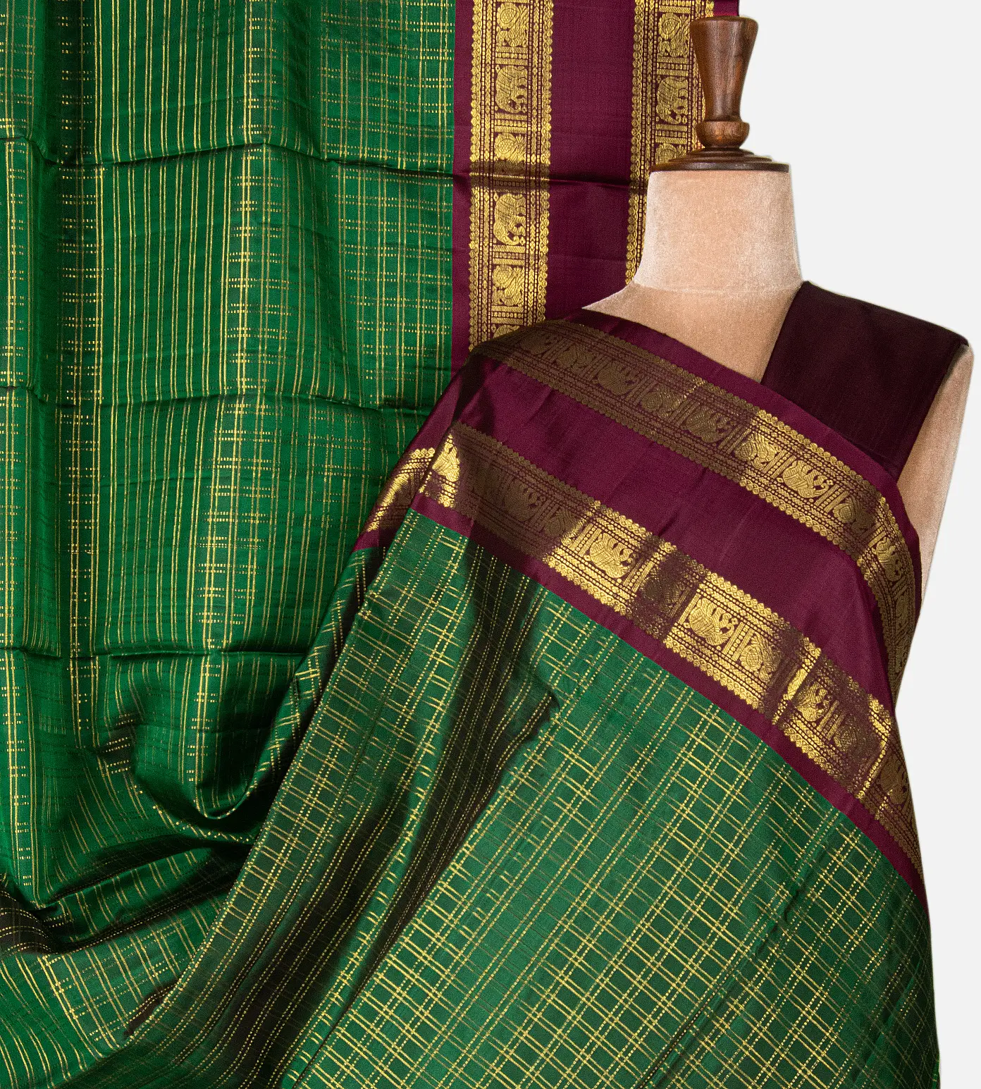 bottle-green-kanchipuram-silk-saree-d12152832-a