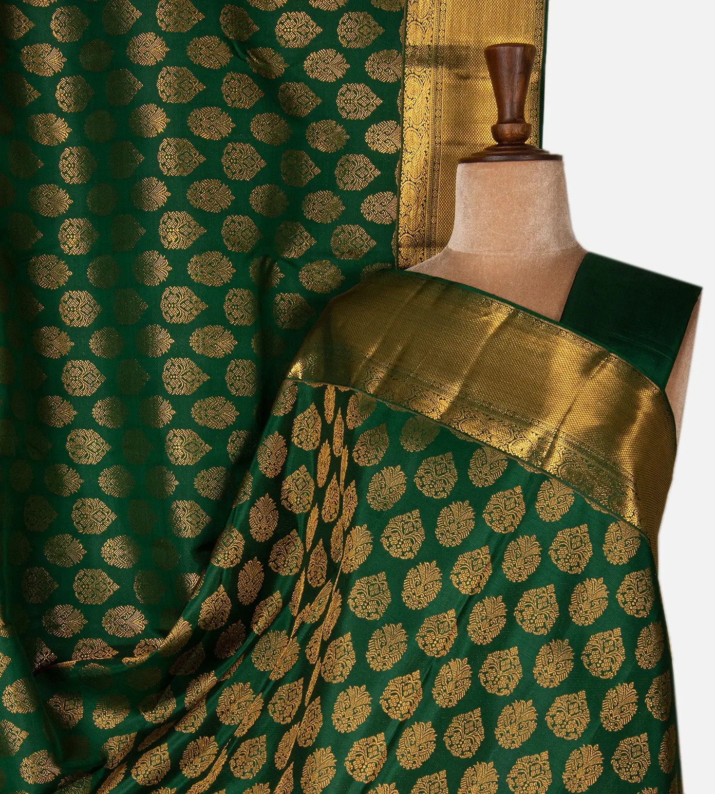 green-kanchipuram-silk-saree-d12142199-a