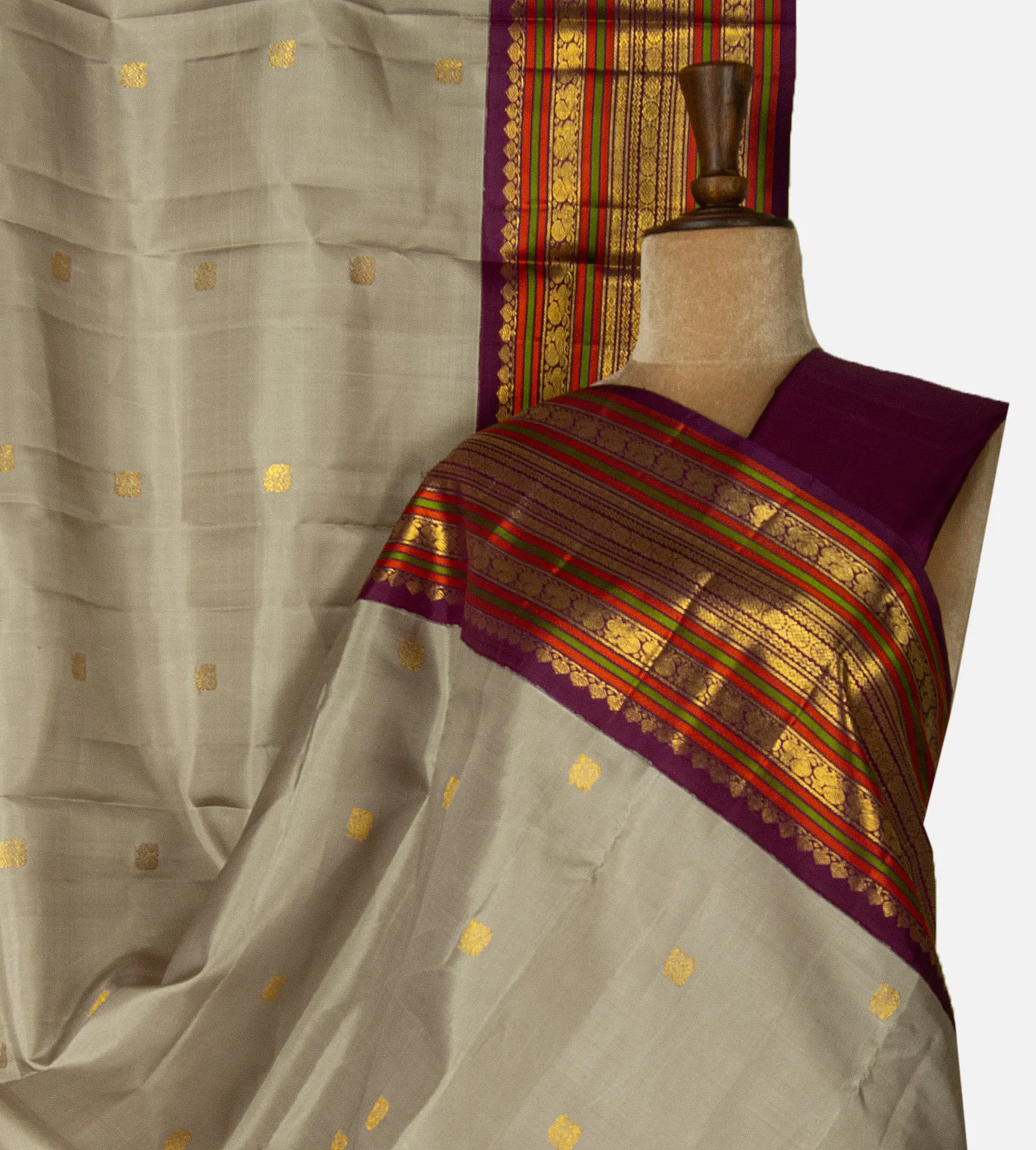 deep-creme-kanchipuram-silk-saree-d12141849-a