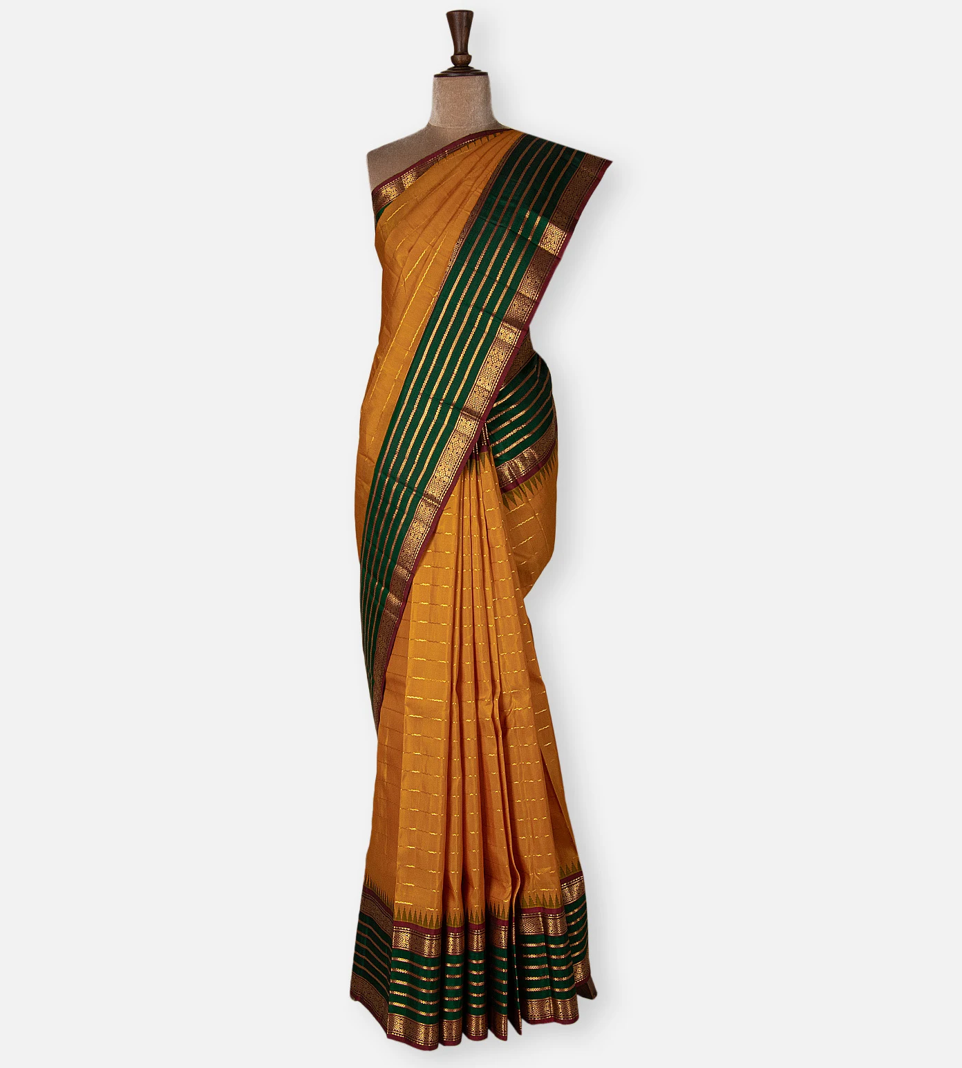 yellow-kanchipuram-silk-saree-e01144663-b
