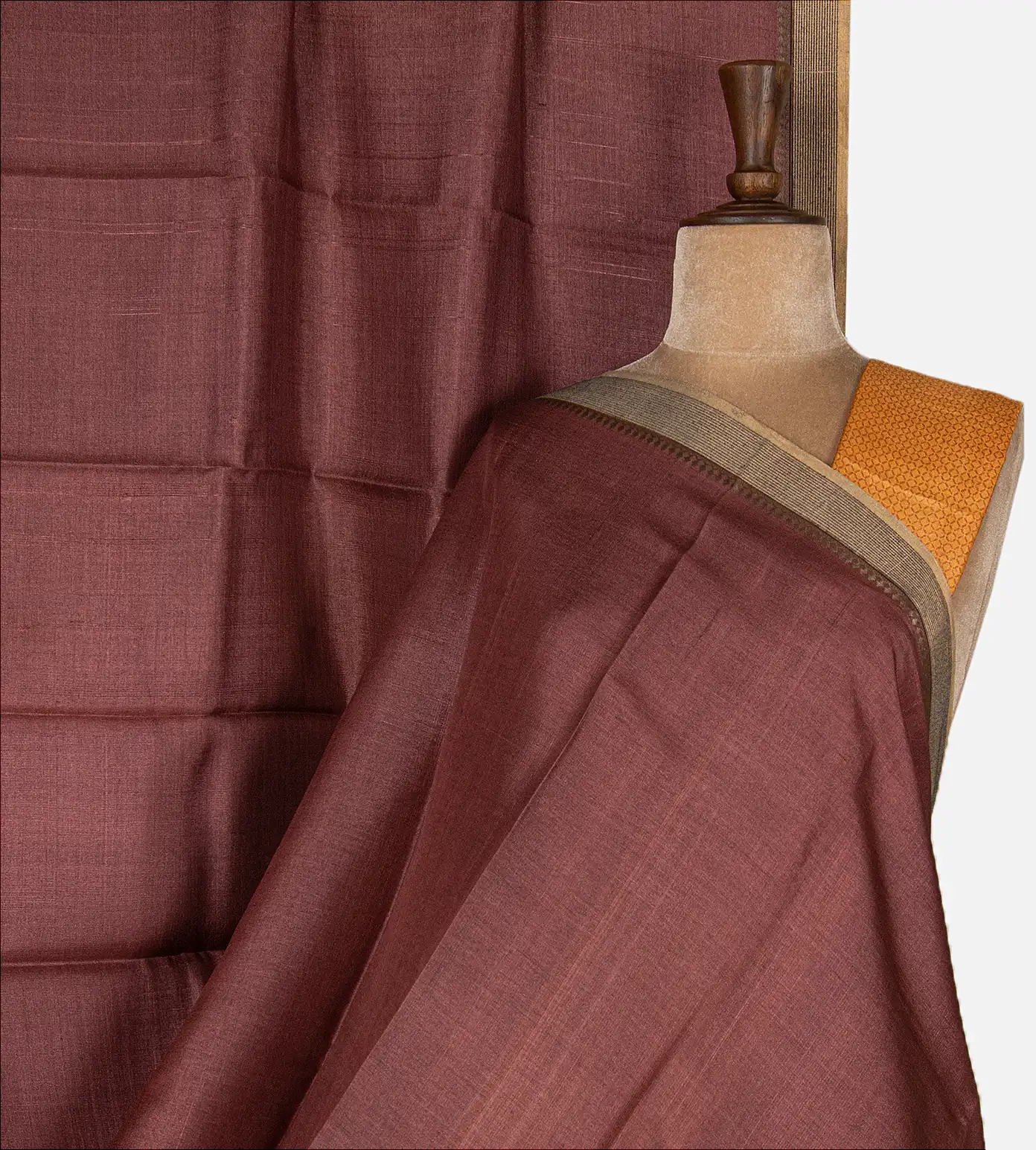 maroon-tussar-saree-d0610641-a