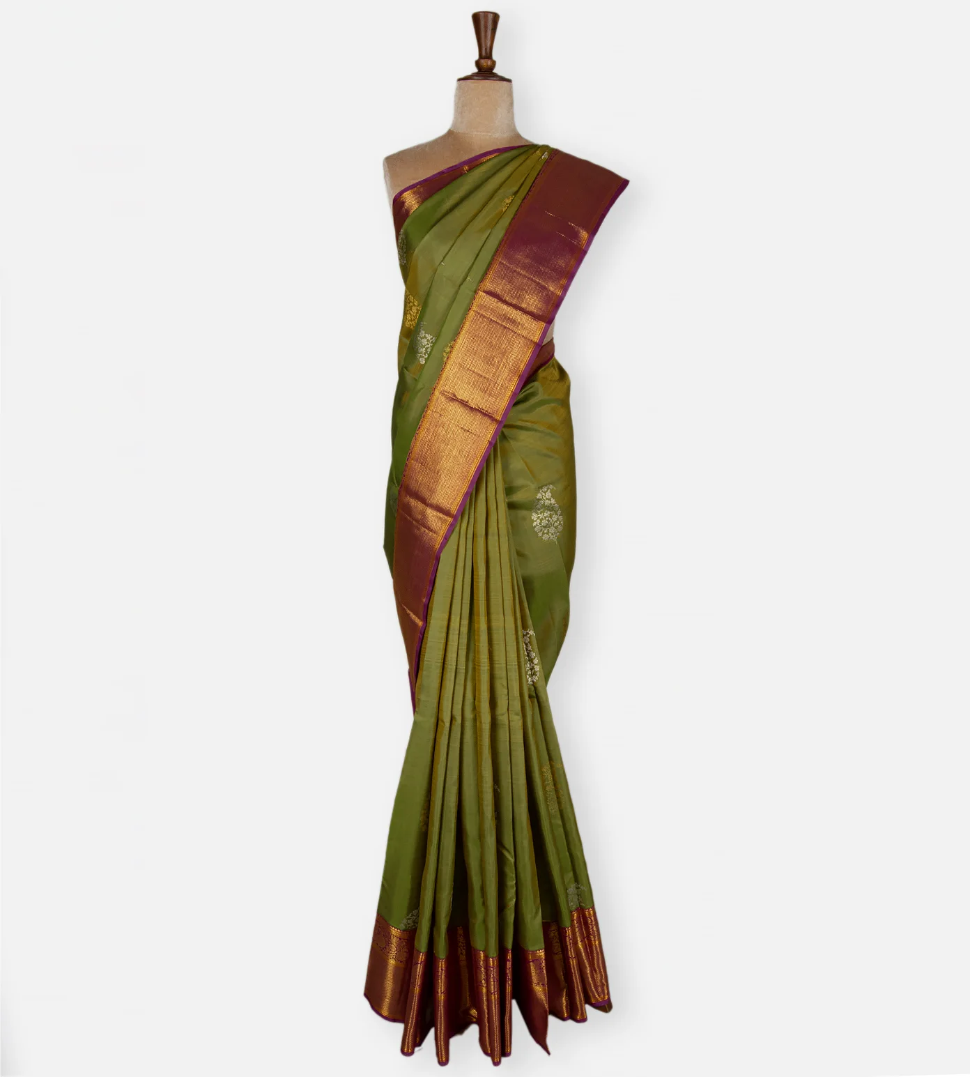light-green-kanchipuram-silk-saree-d12143454-b