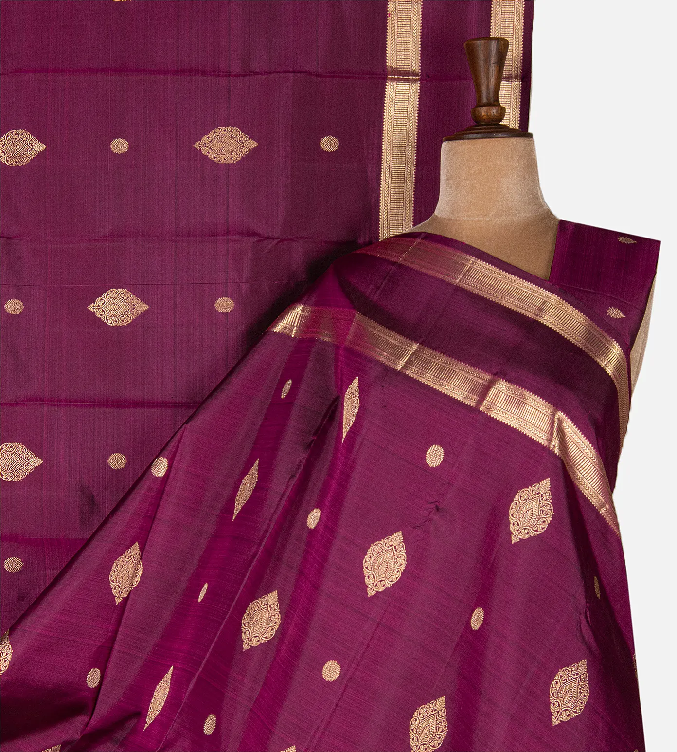 dark-pink-kanchipuram-silk-saree-d12141344-a
