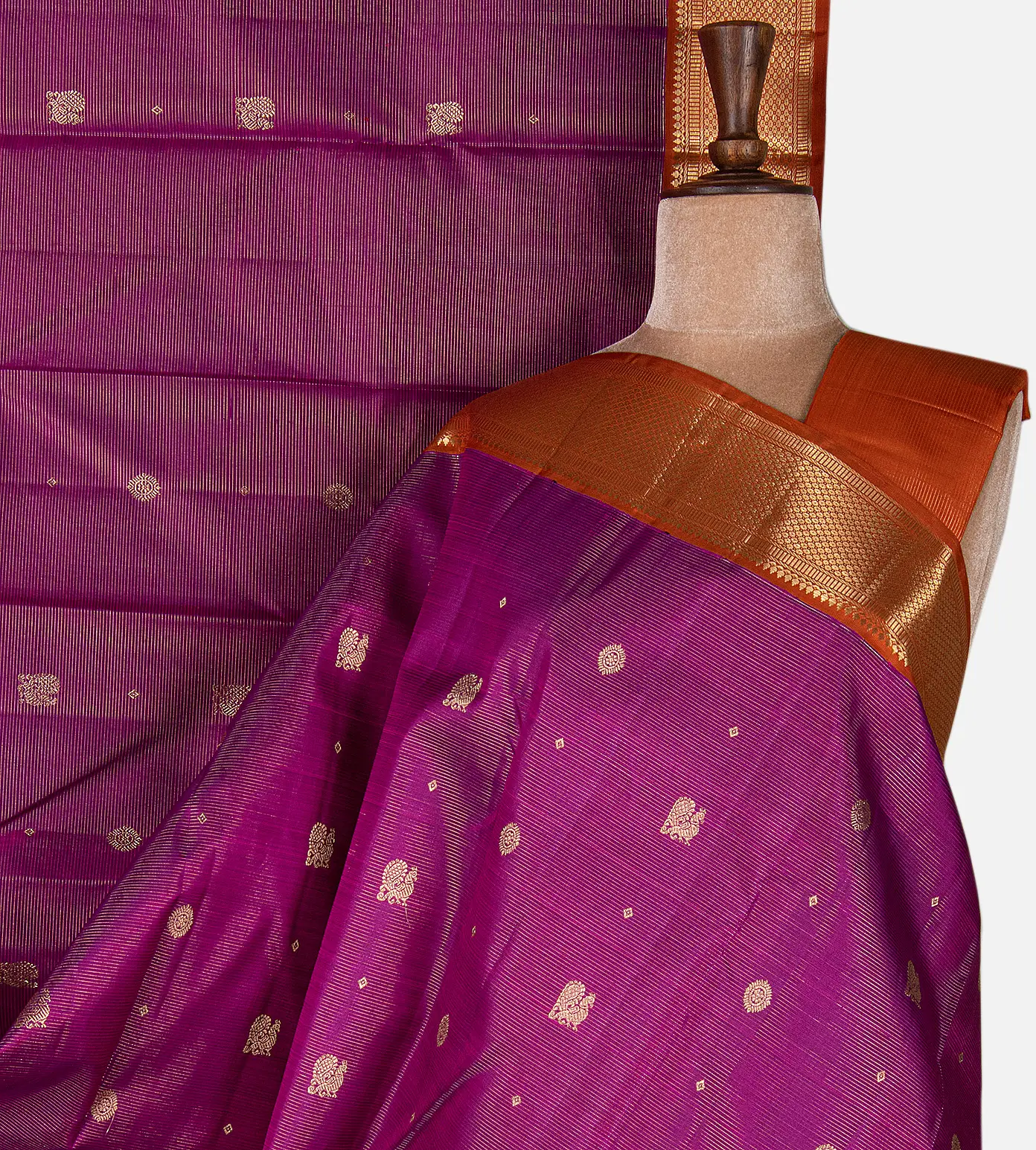 dark-pink-kanchipuram-silk-saree-e01143796-a