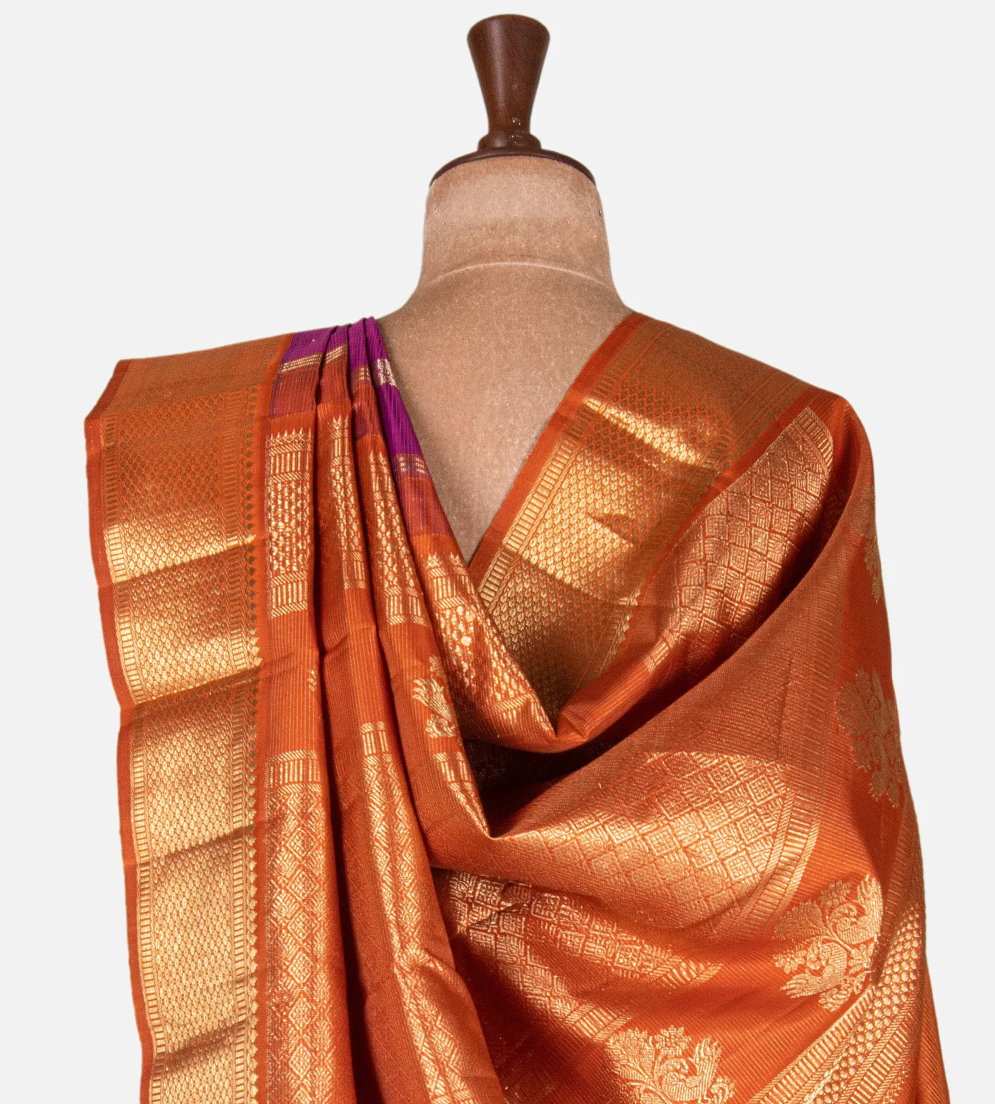 dark-pink-kanchipuram-silk-saree-e01143796-c