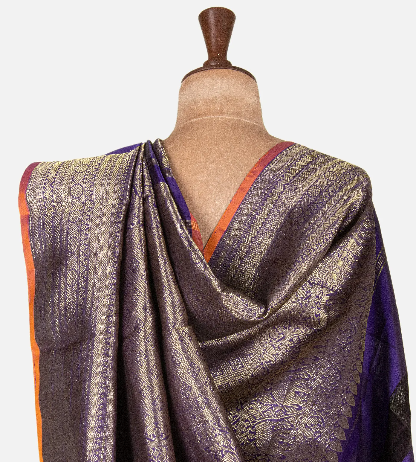 pastel-green-kanchipuram-silk-saree-e01144747-c