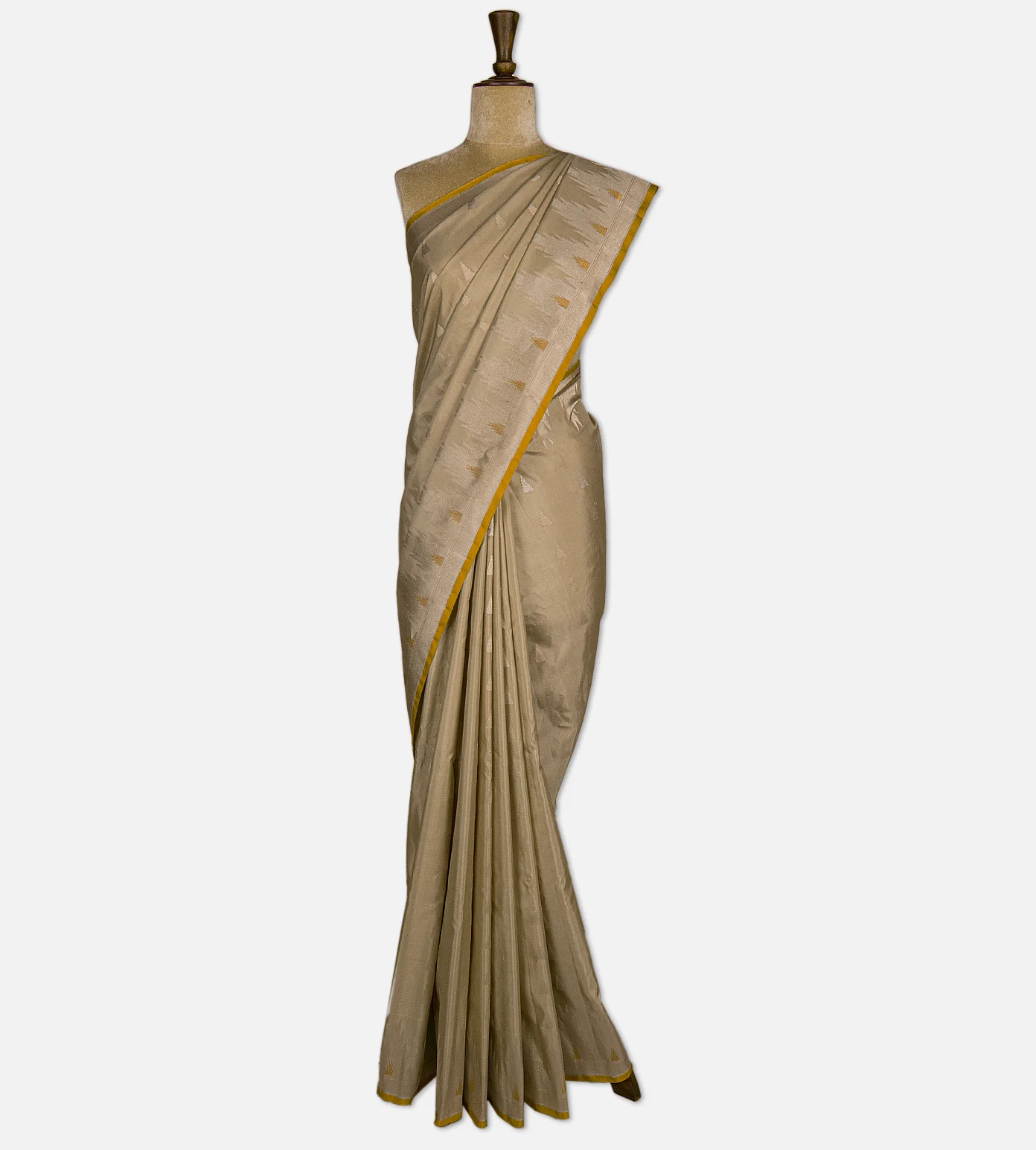 beige-gadwal-silk-saree-d11136916-b