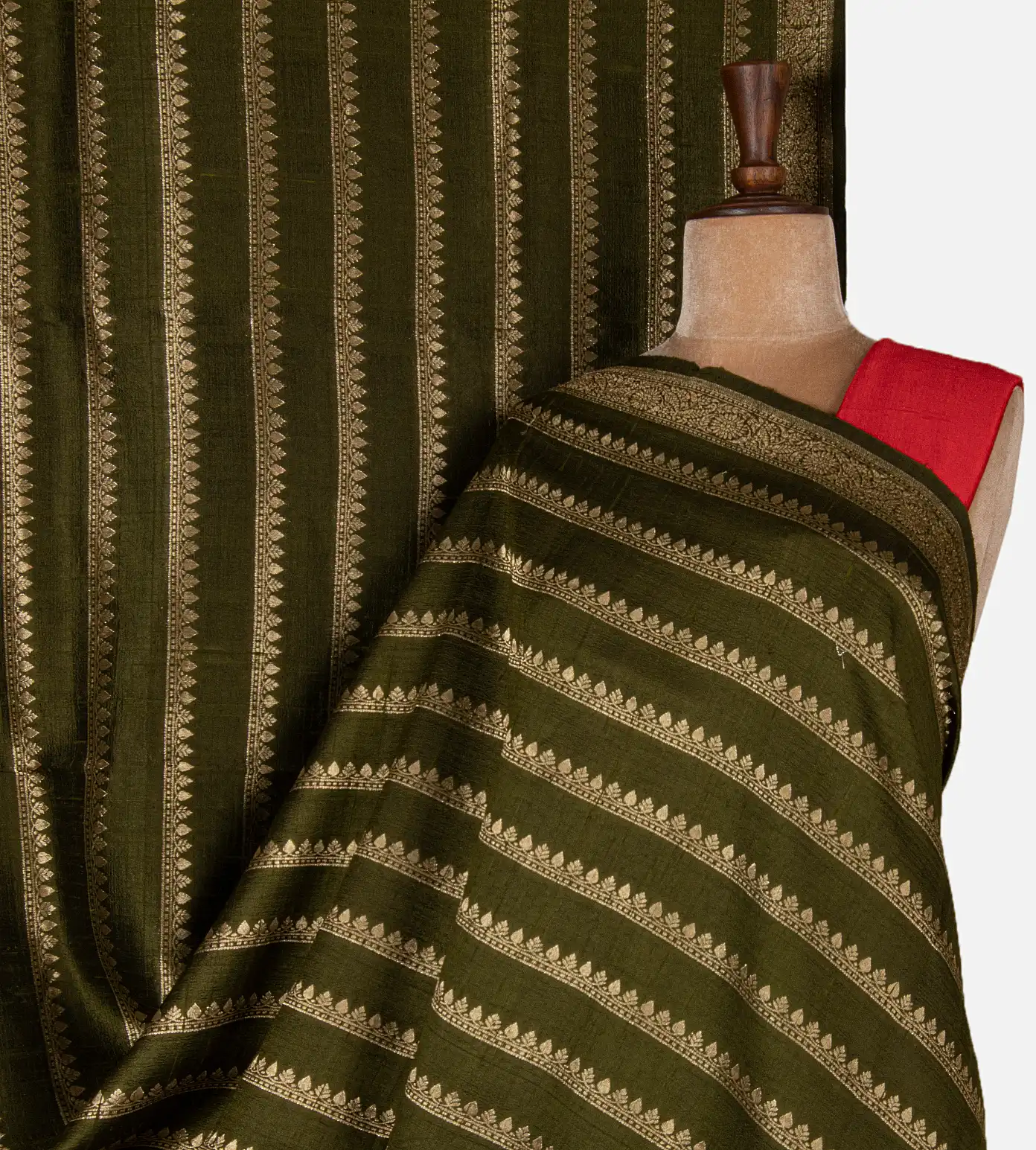 green-banarasi-tussar-saree-d09128065-a