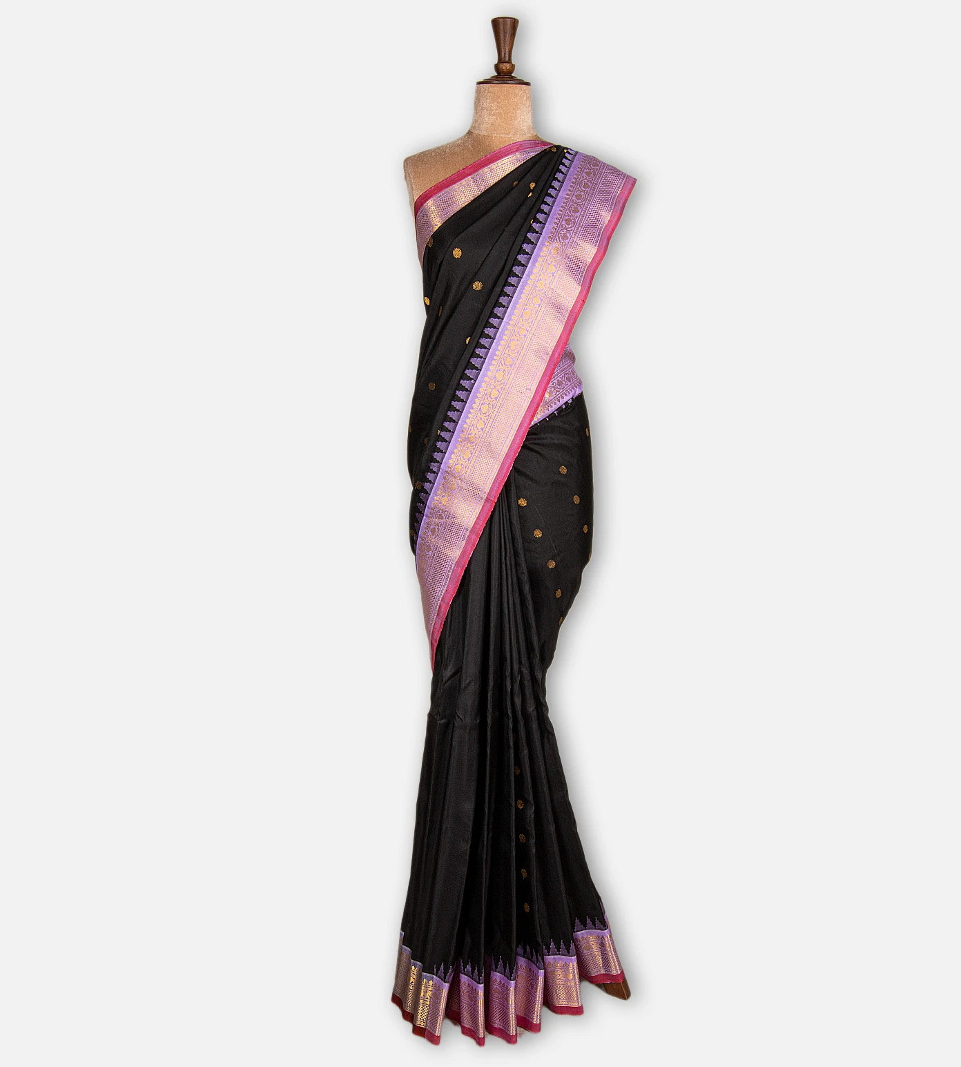 black-gadwal-silk-saree-d09128007-b