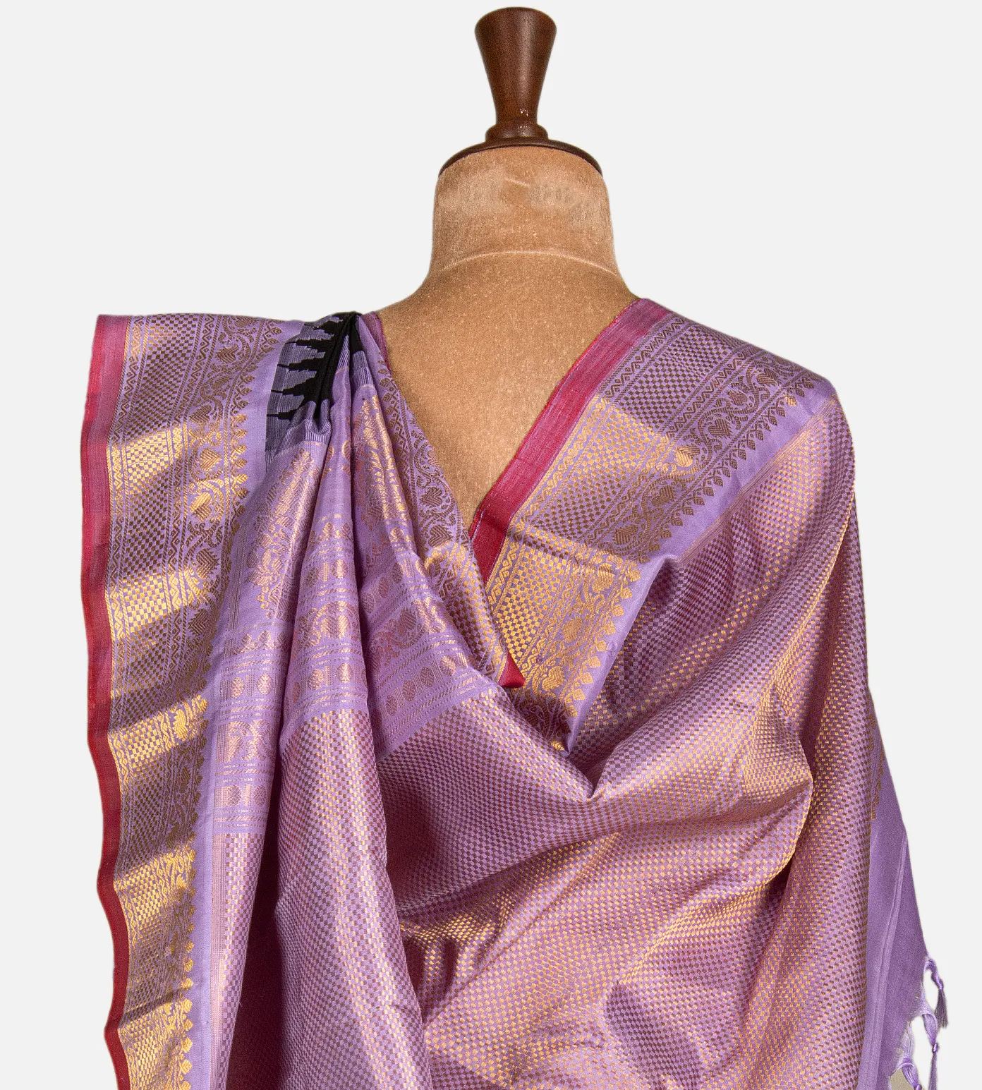 black-gadwal-silk-saree-d09128007-c