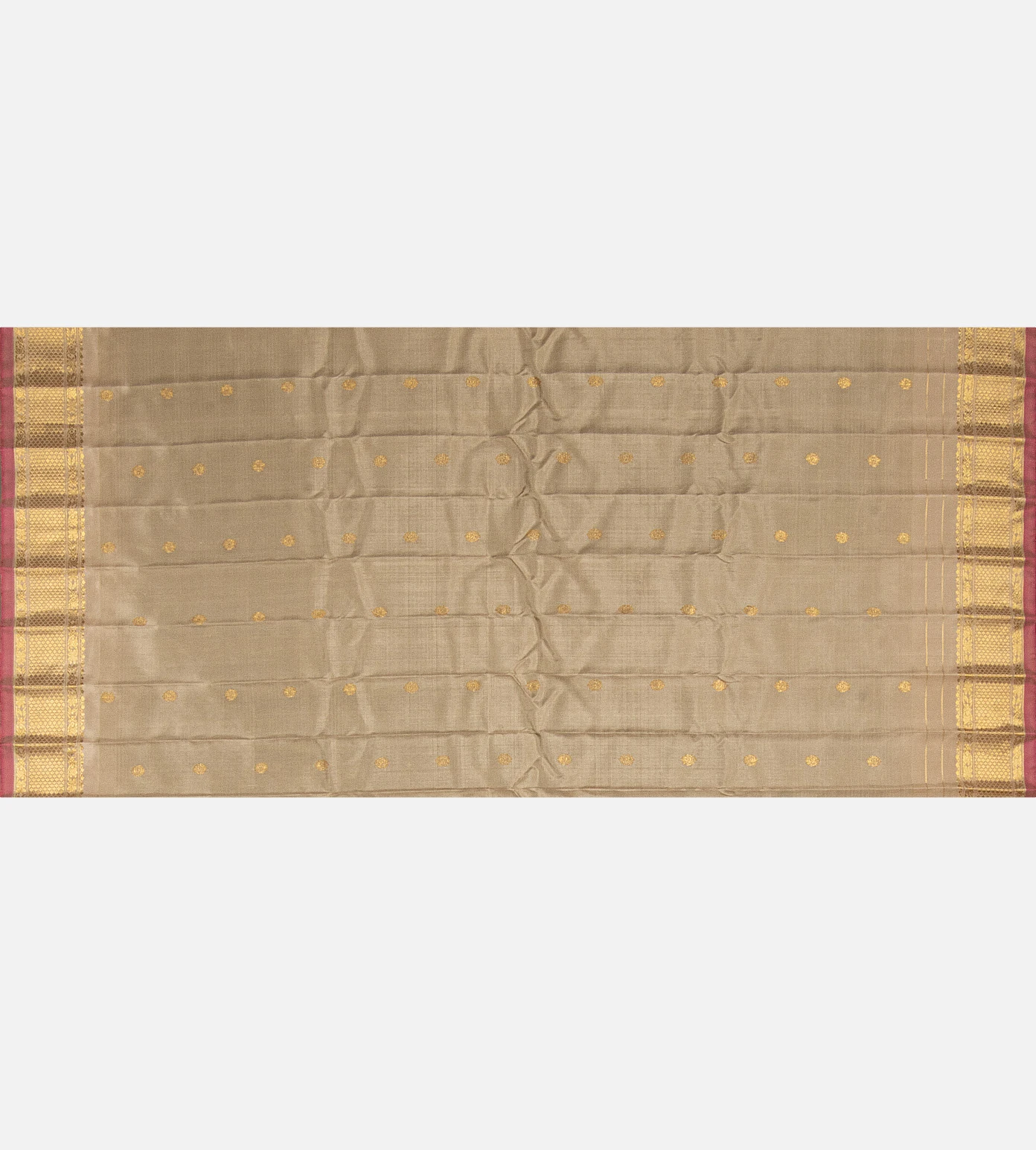 black-gadwal-silk-saree-d09127990-d