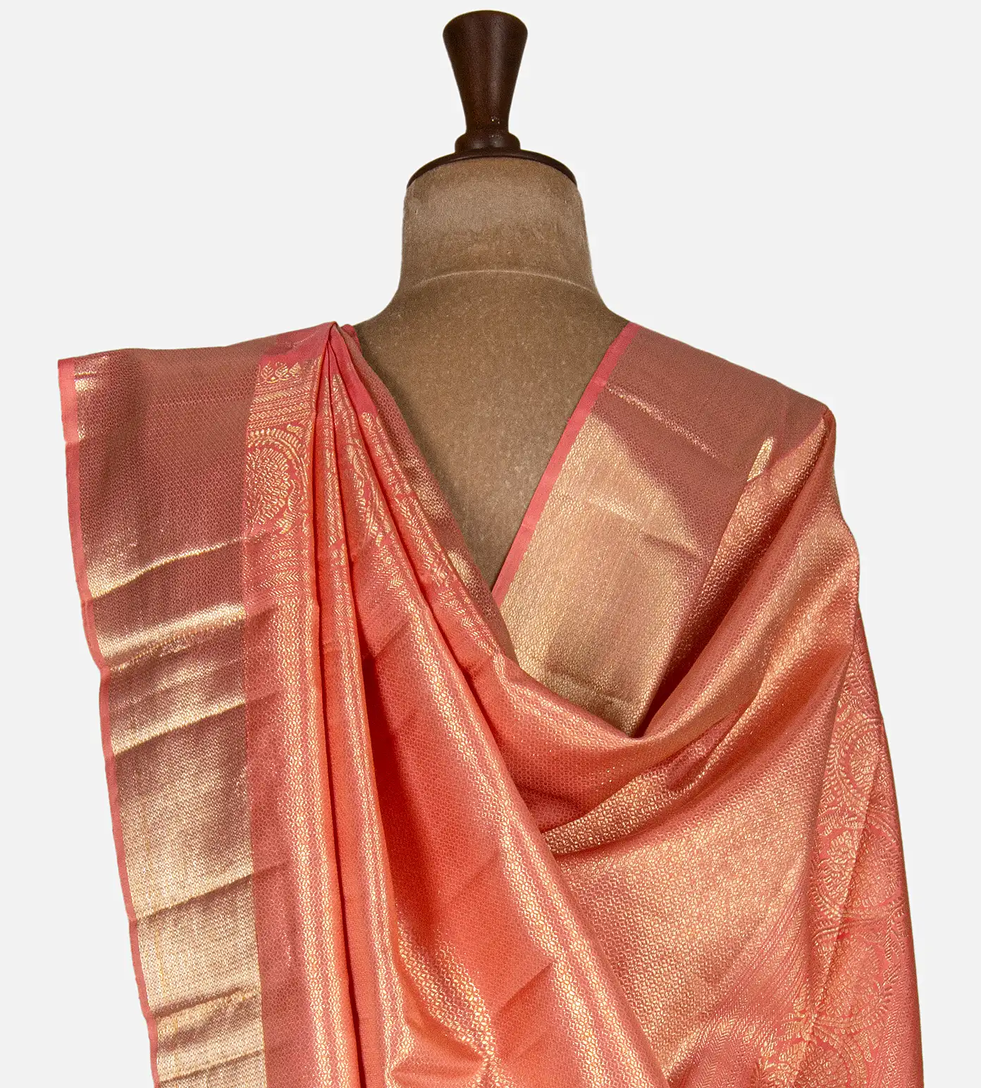 salmon-pinkkanchipuram-silk-saree-d12141565-c
