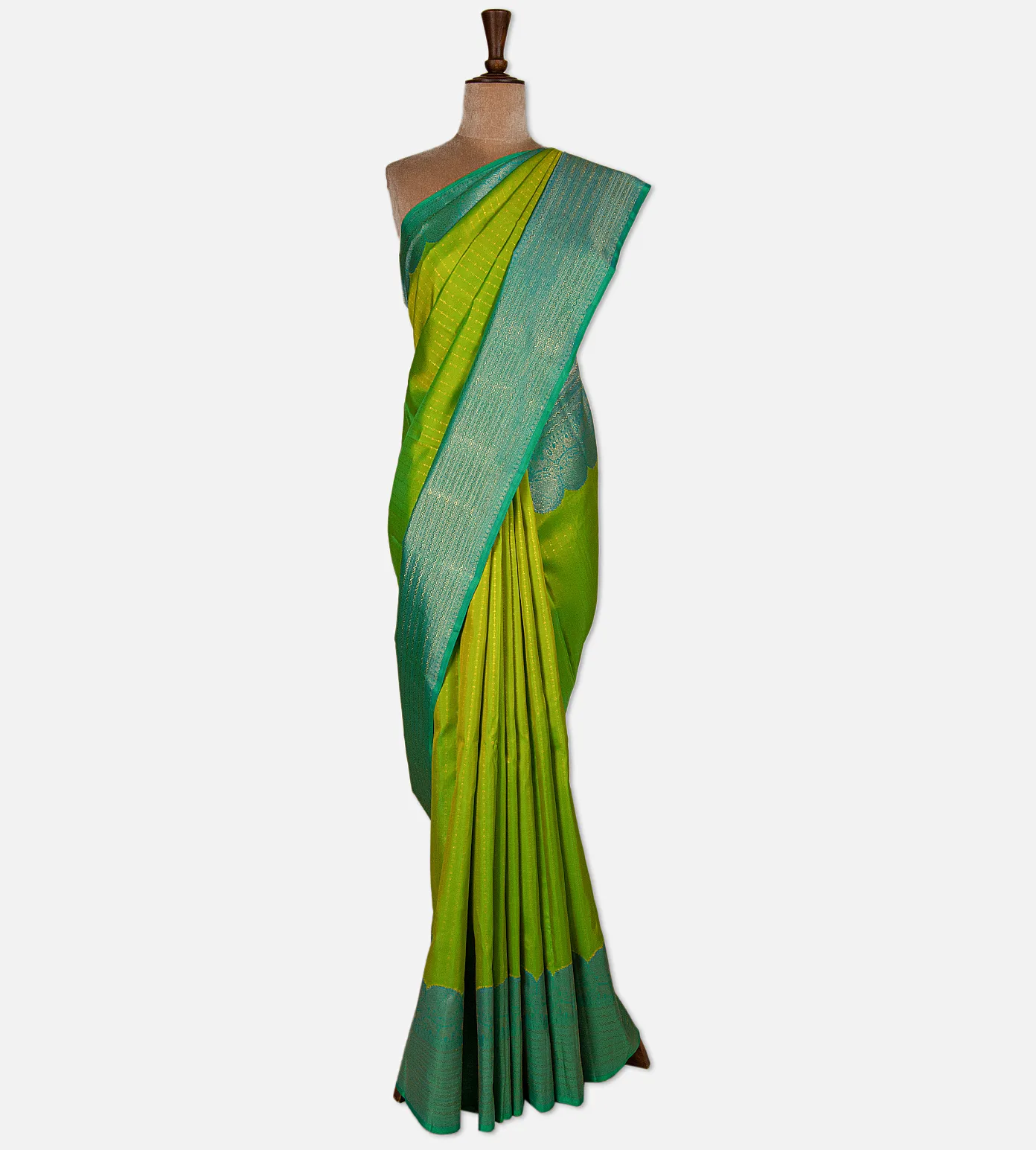 light-green-kanchipuram-silk-saree-e01147158-b