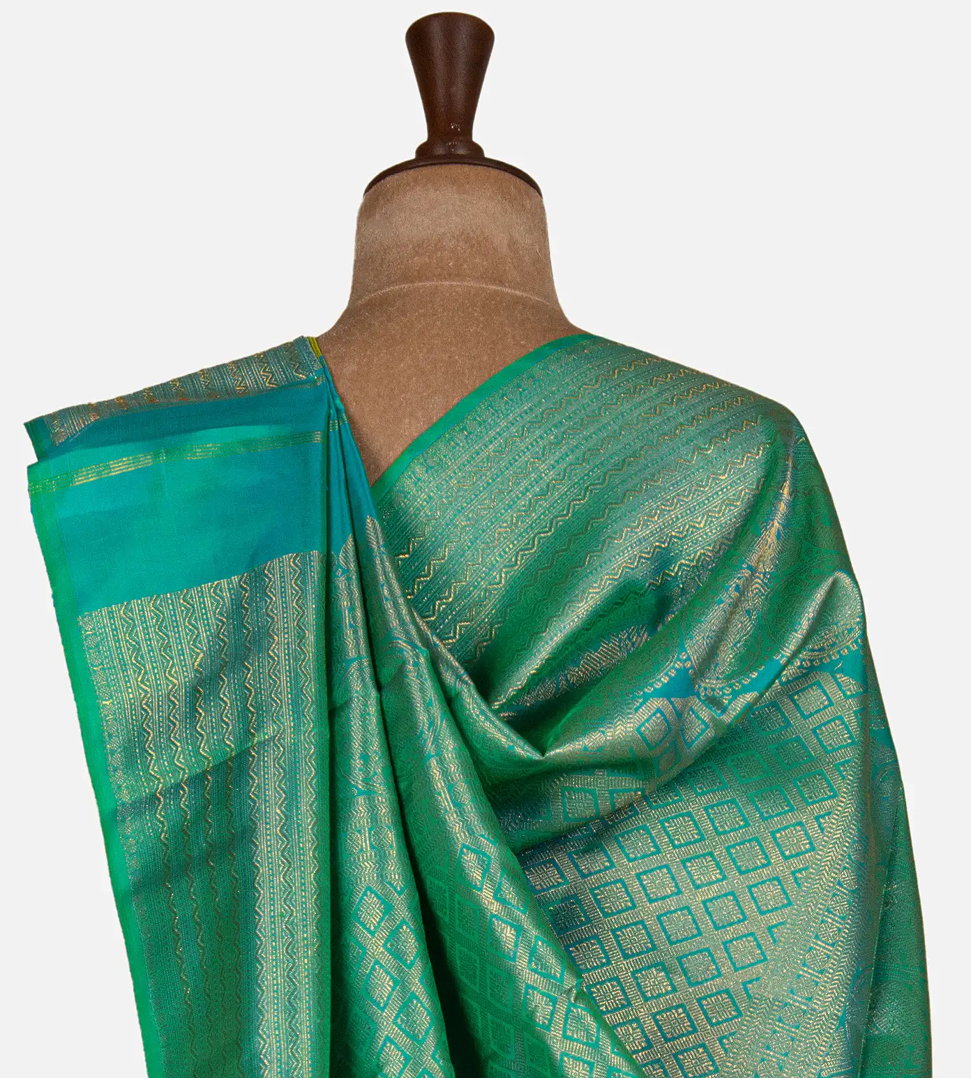 light-green-kanchipuram-silk-saree-e01147158-c