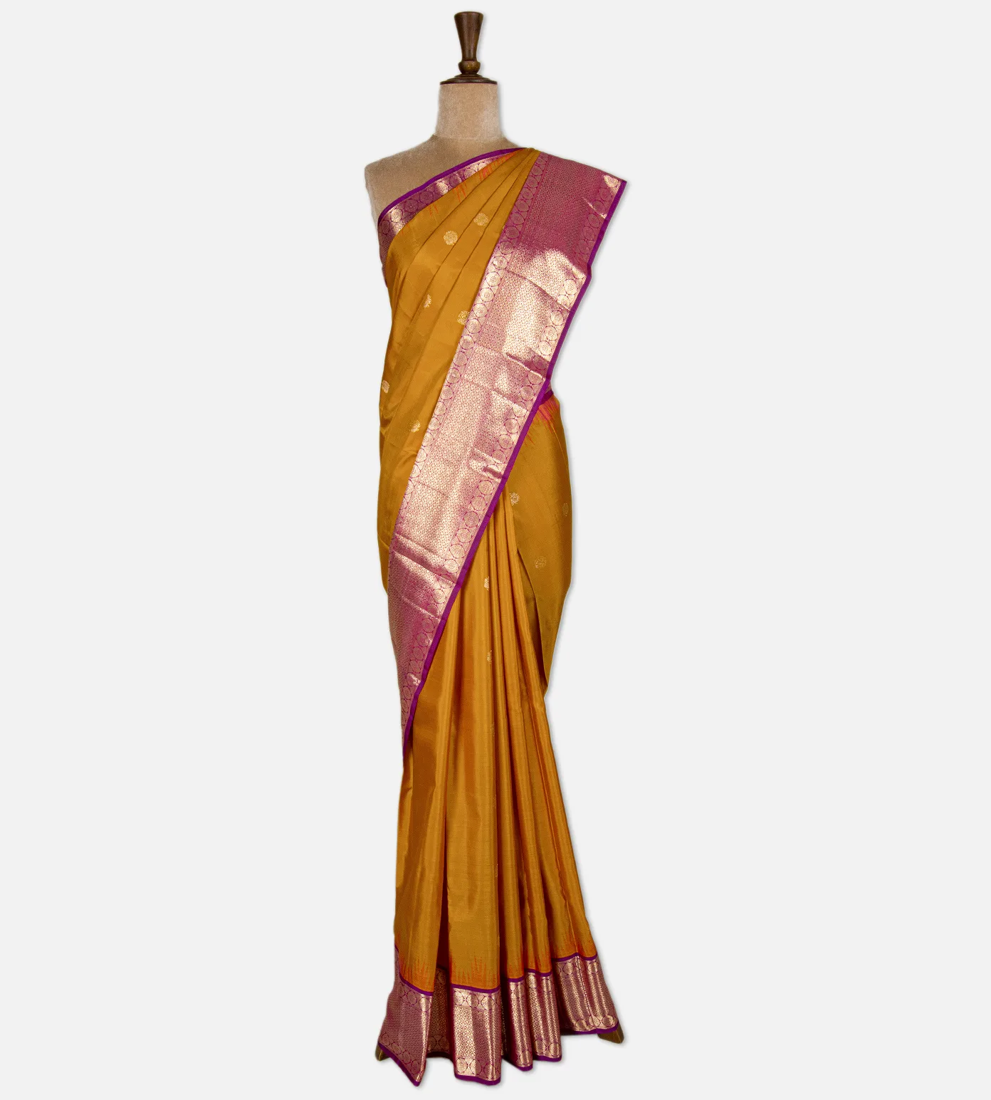 yellow-kanchipuram-silk-saree-d12142029-b